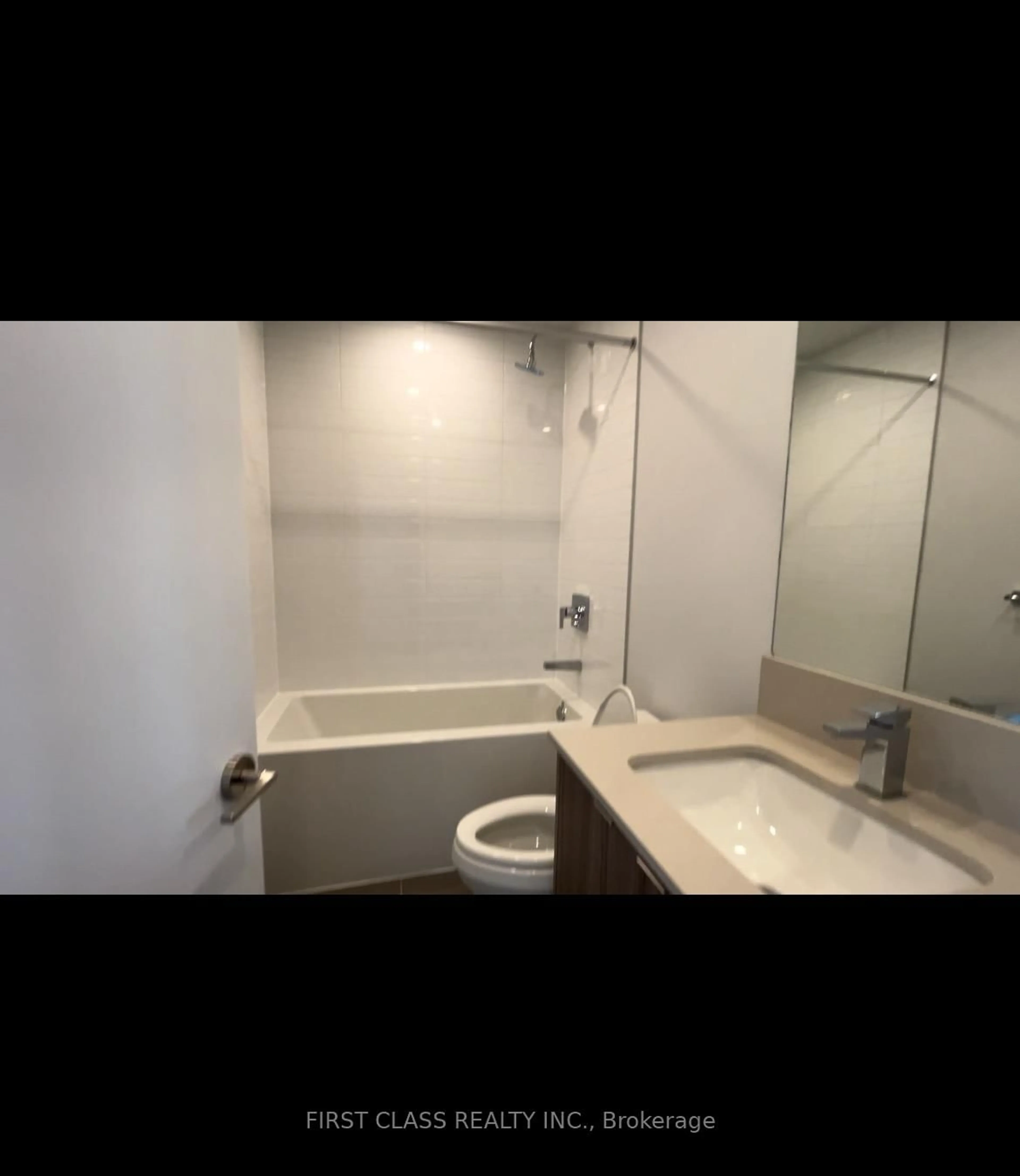 Standard bathroom, floor is not visible for 4130 Parkside Village Dr #2206, Mississauga Ontario L5B 0L7