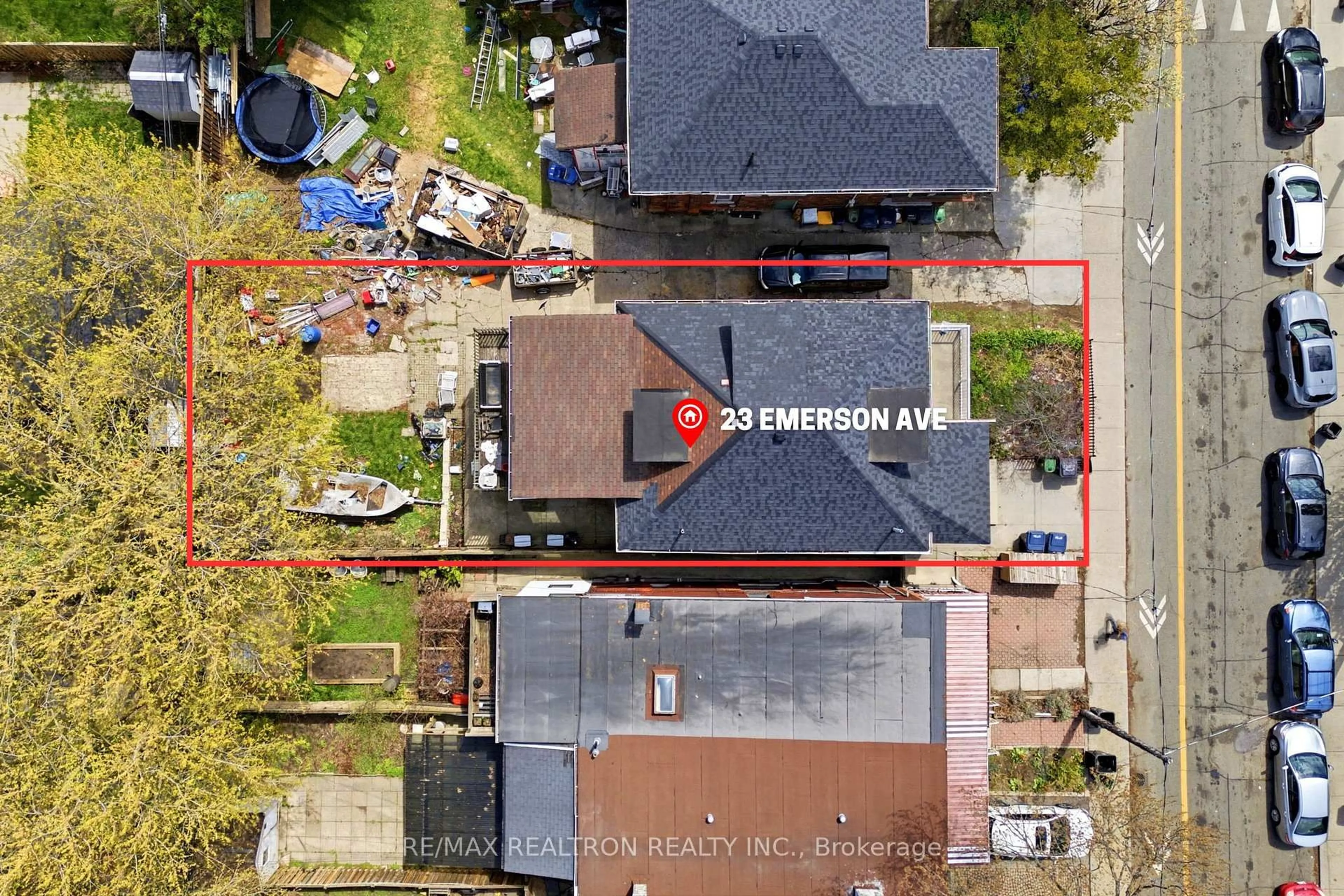 A pic from outside/outdoor area/front of a property/back of a property/a pic from drone, street for 23 Emerson Ave, Toronto Ontario M6H 3S7