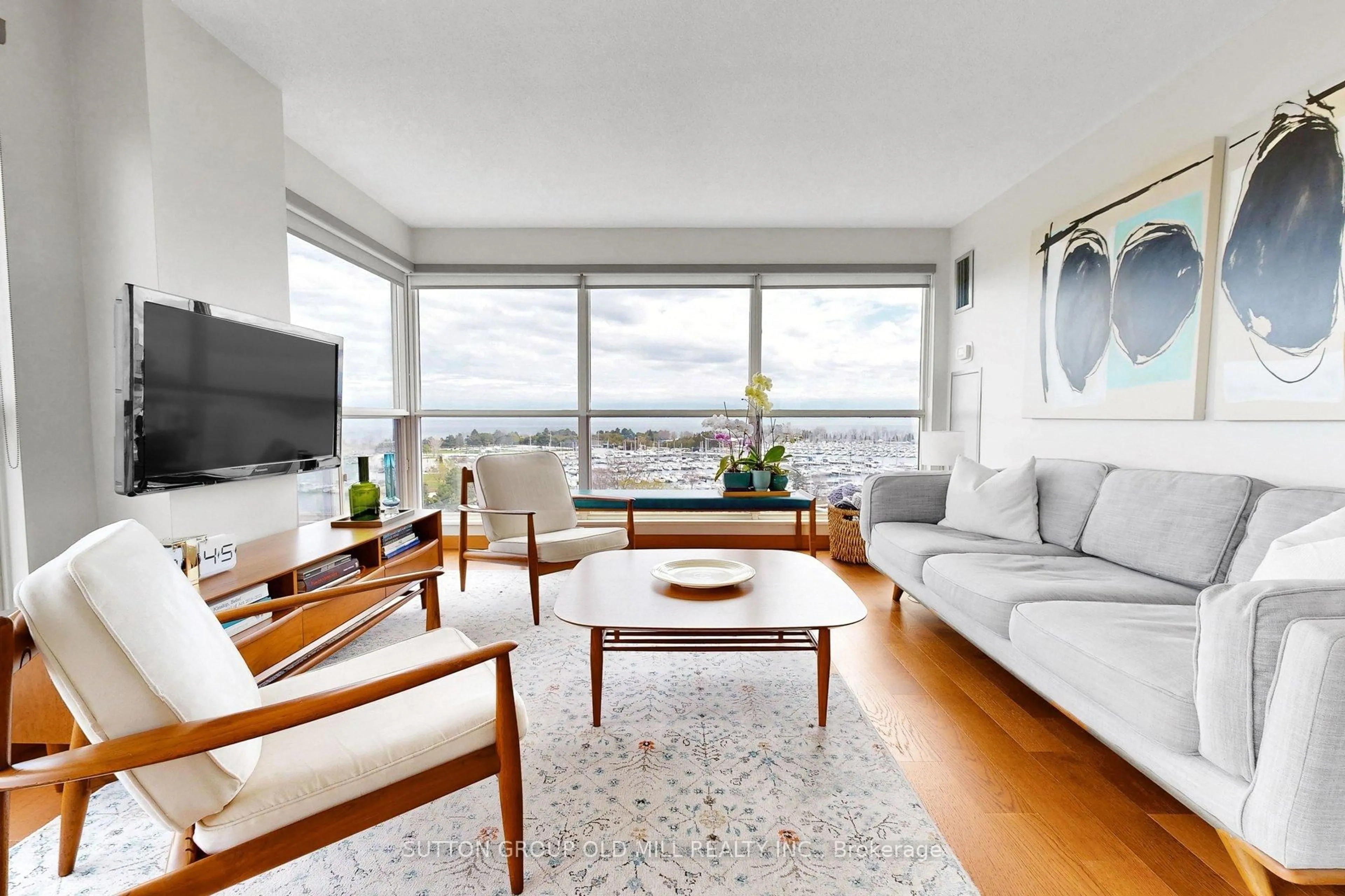 Living room with furniture, unknown for 2261 Lake Shore Blvd #917, Toronto Ontario M8V 3X1