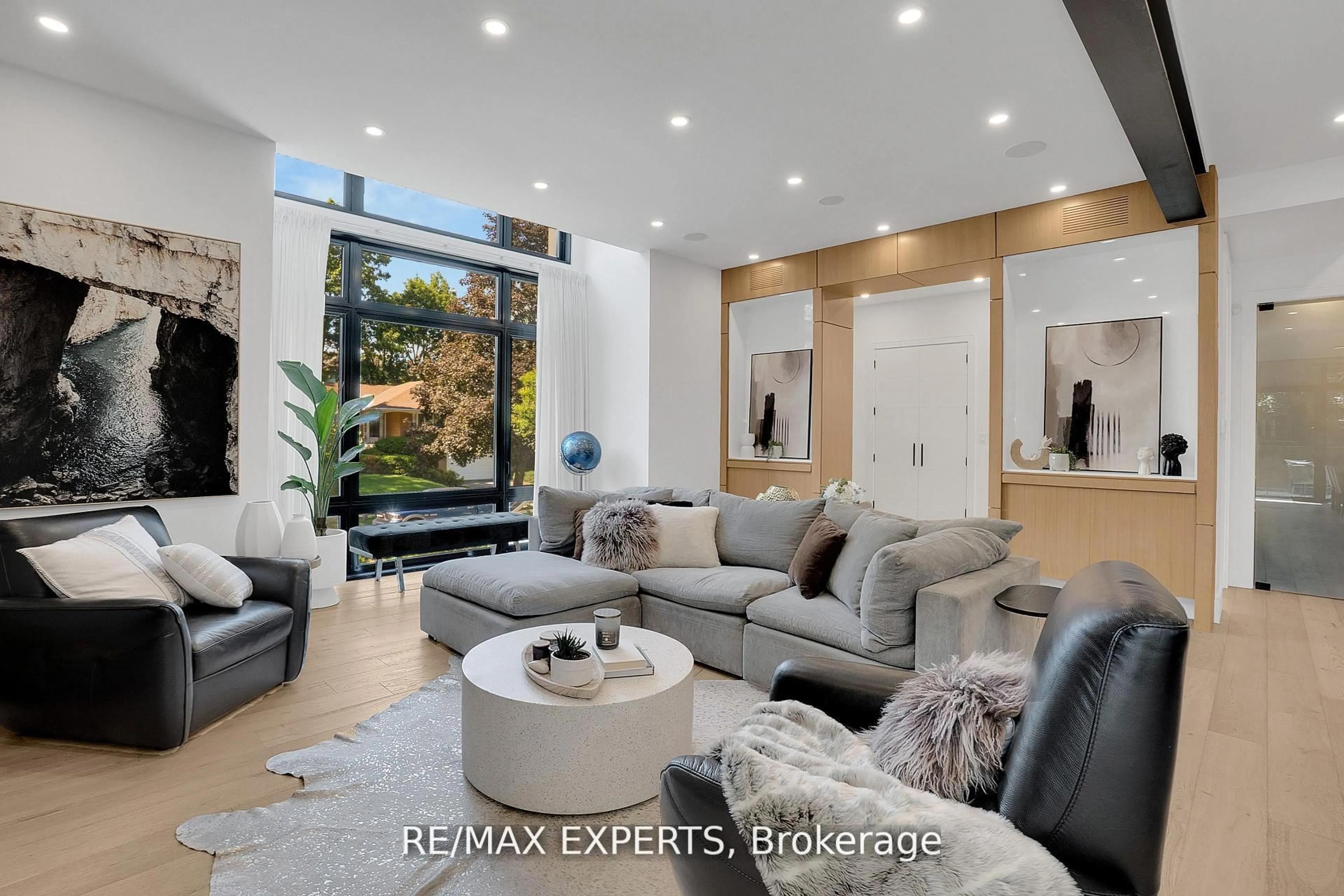 Unknown for 7 Woodvalley Dr, Toronto Ontario M9A 4H2