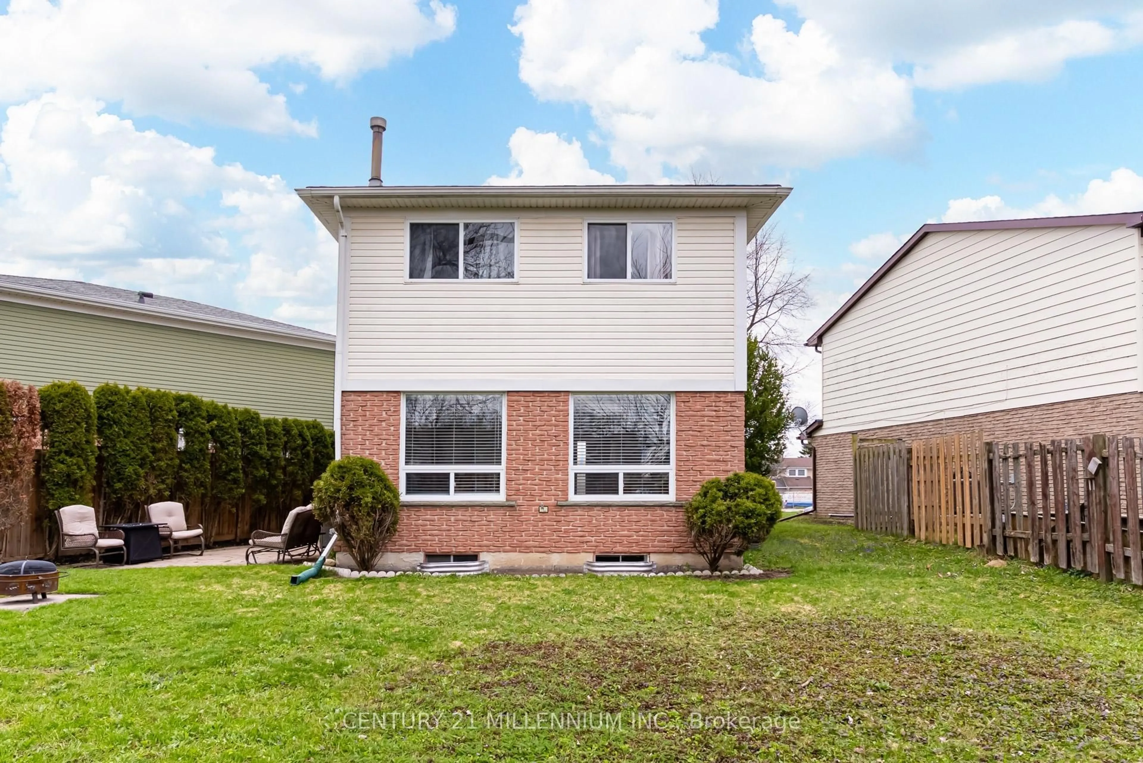 Unknown for 72 Karen Crt, Orangeville Ontario L9W 3S3