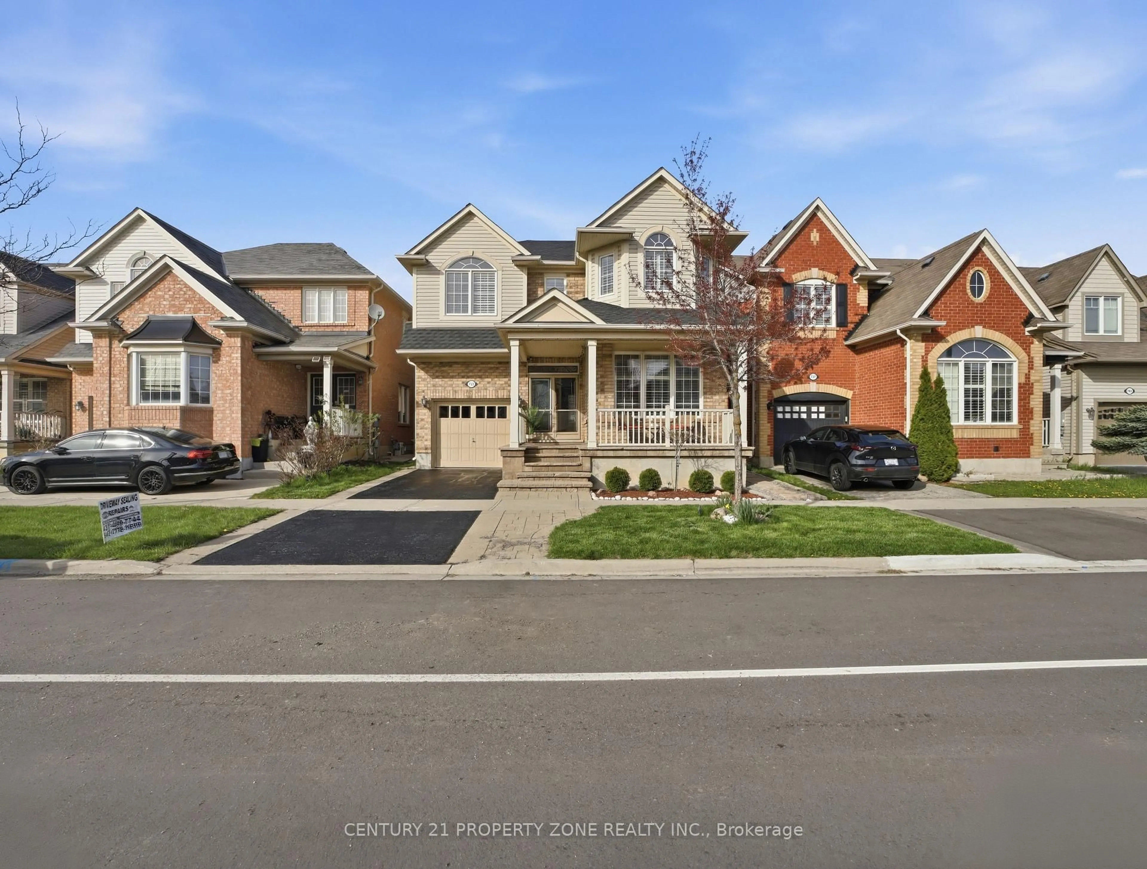 Home with brick exterior material, street for 733 Scott Blvd, Milton Ontario L9T 0X9