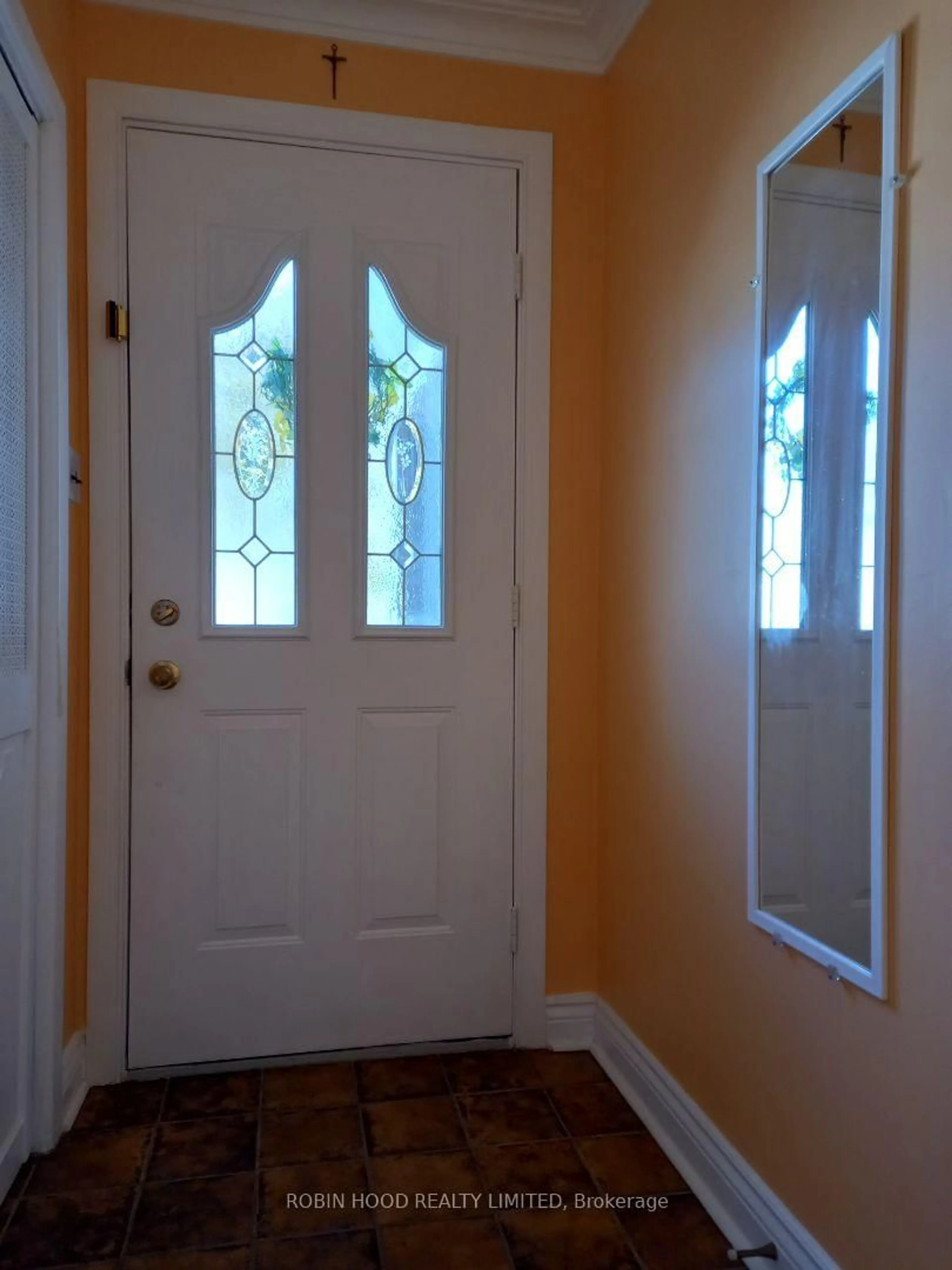 Indoor entryway for 238 Thistle Down Blvd, Toronto Ontario M9V 1K7