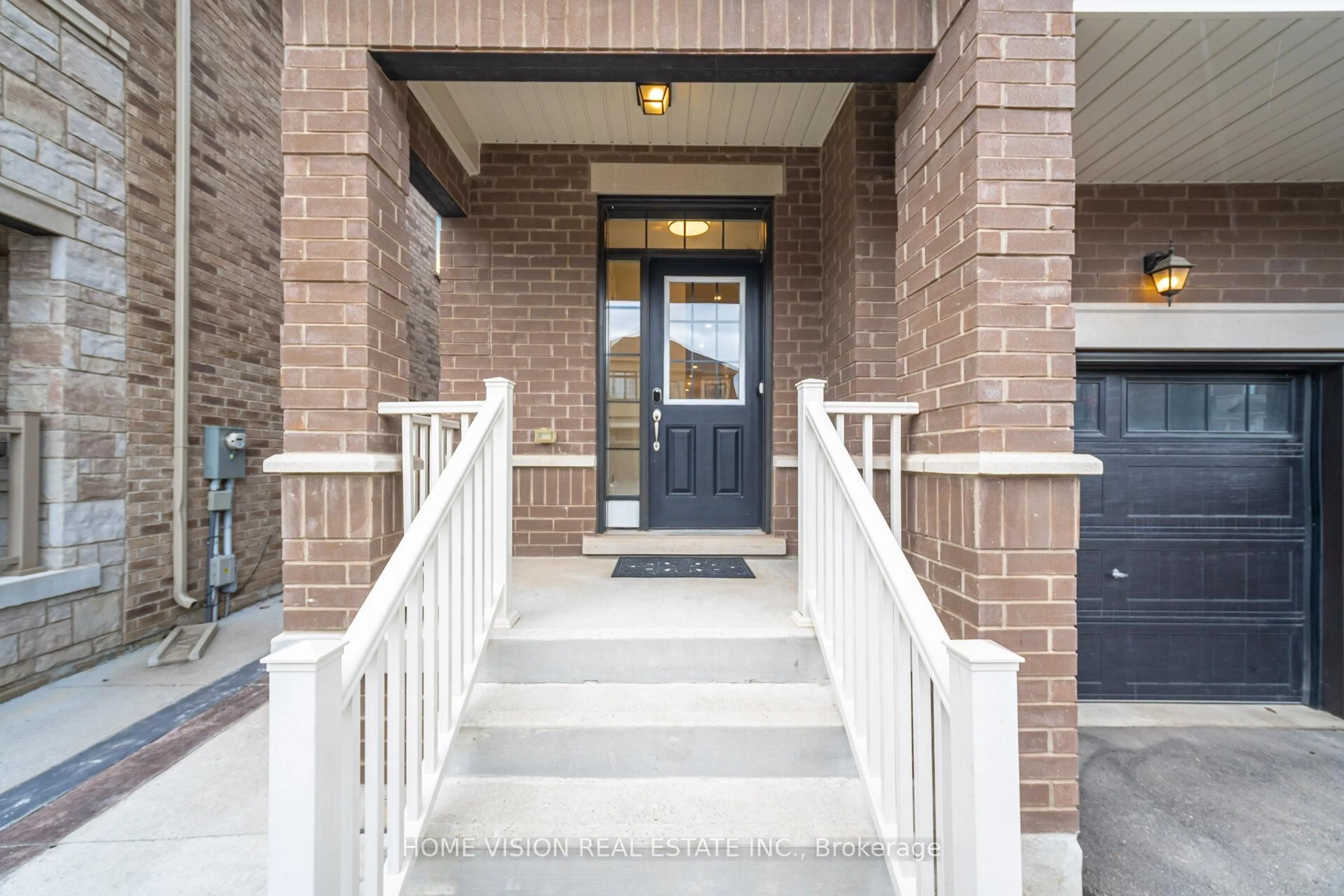 Unknown for 20 Hubbell Rd, Brampton Ontario L6Y 2A5