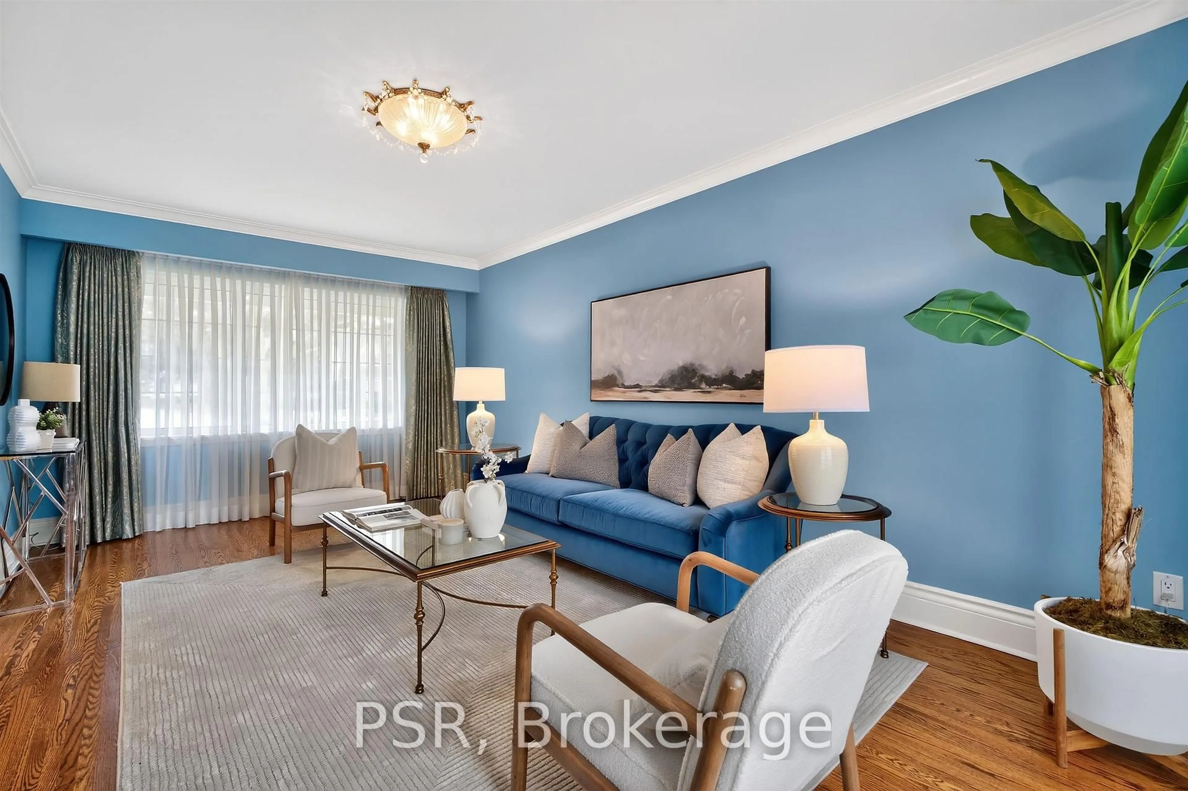 Living room with furniture, unknown for 575 Patricia Dr, Oakville Ontario L6K 1M4