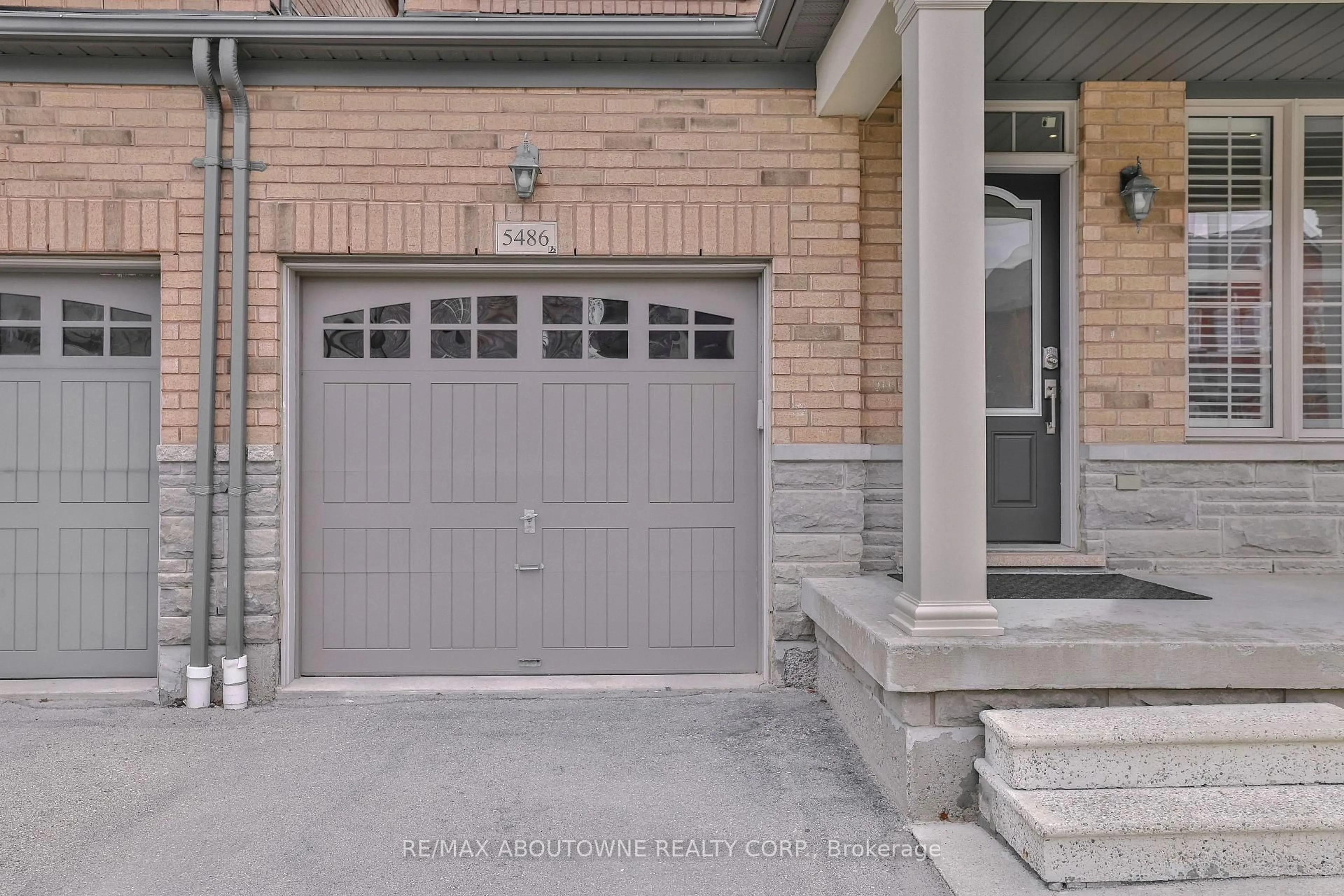 Unknown for 5486 Fudge Terr, Mississauga Ontario L5M 0M8