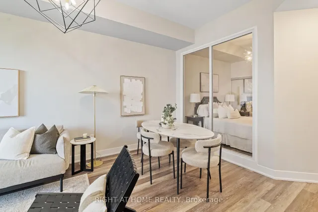 30 Shore Breeze Dr #329, Toronto 3