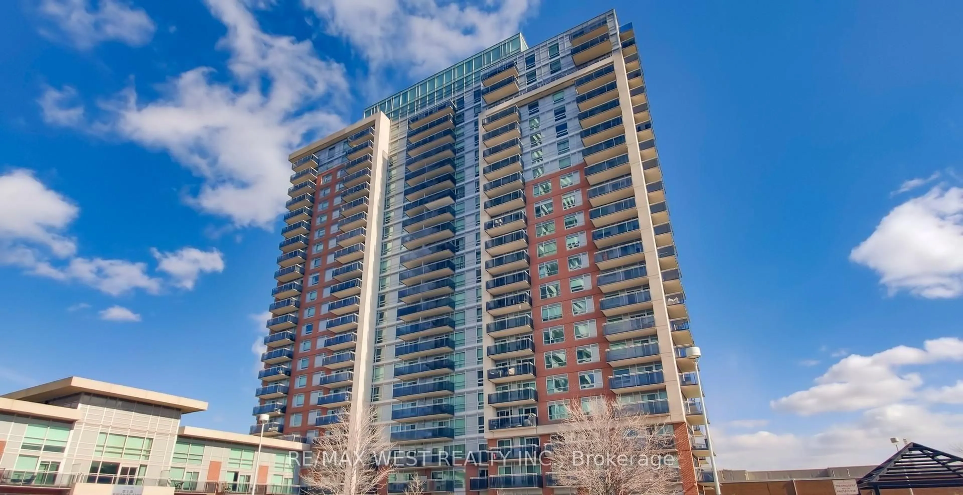 Unknown for 215 Queen St #2108, Brampton Ontario L6W 0A9