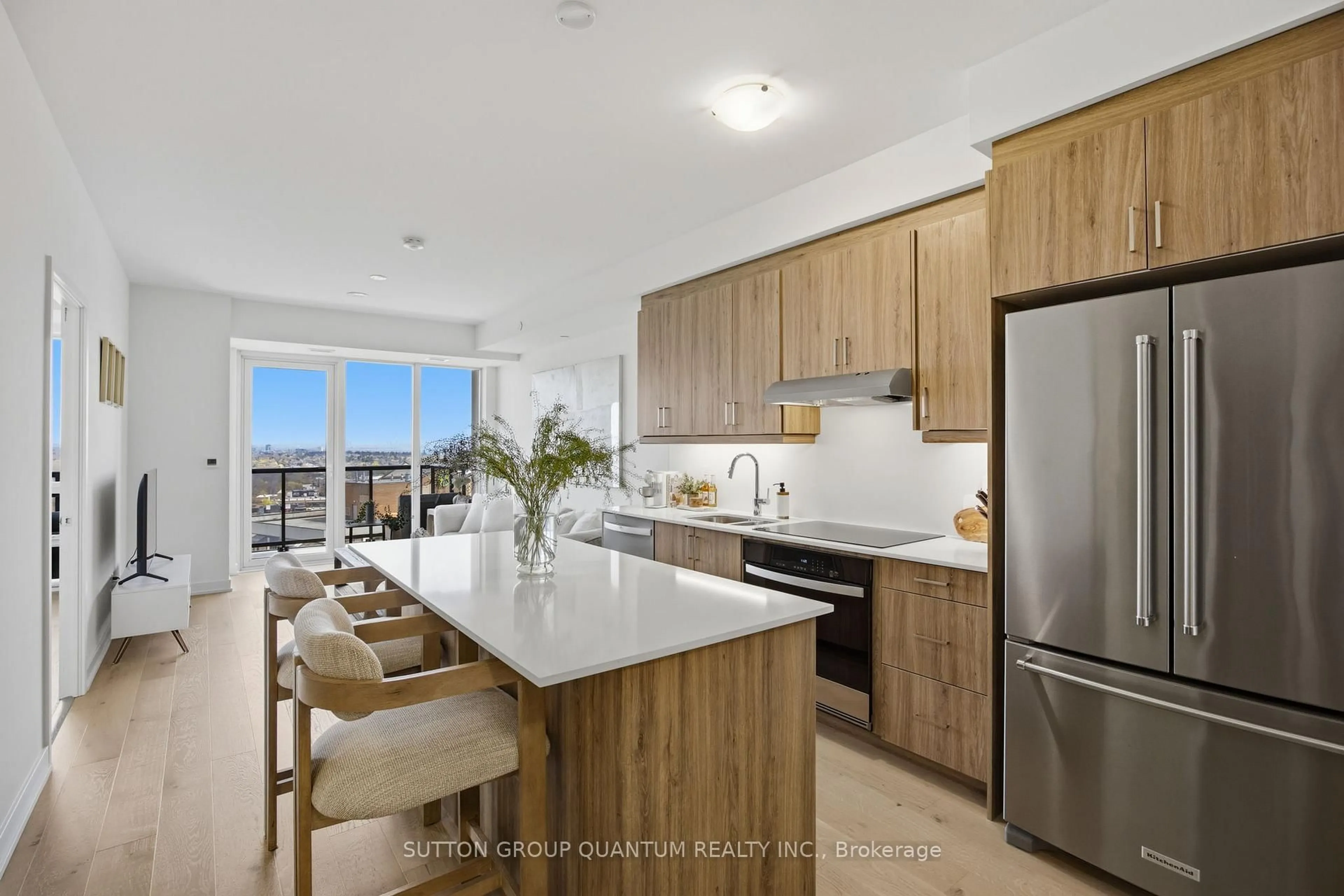 Open concept kitchen, unknown for 1035 Southdown Rd #1903, Mississauga Ontario L5J 0A2