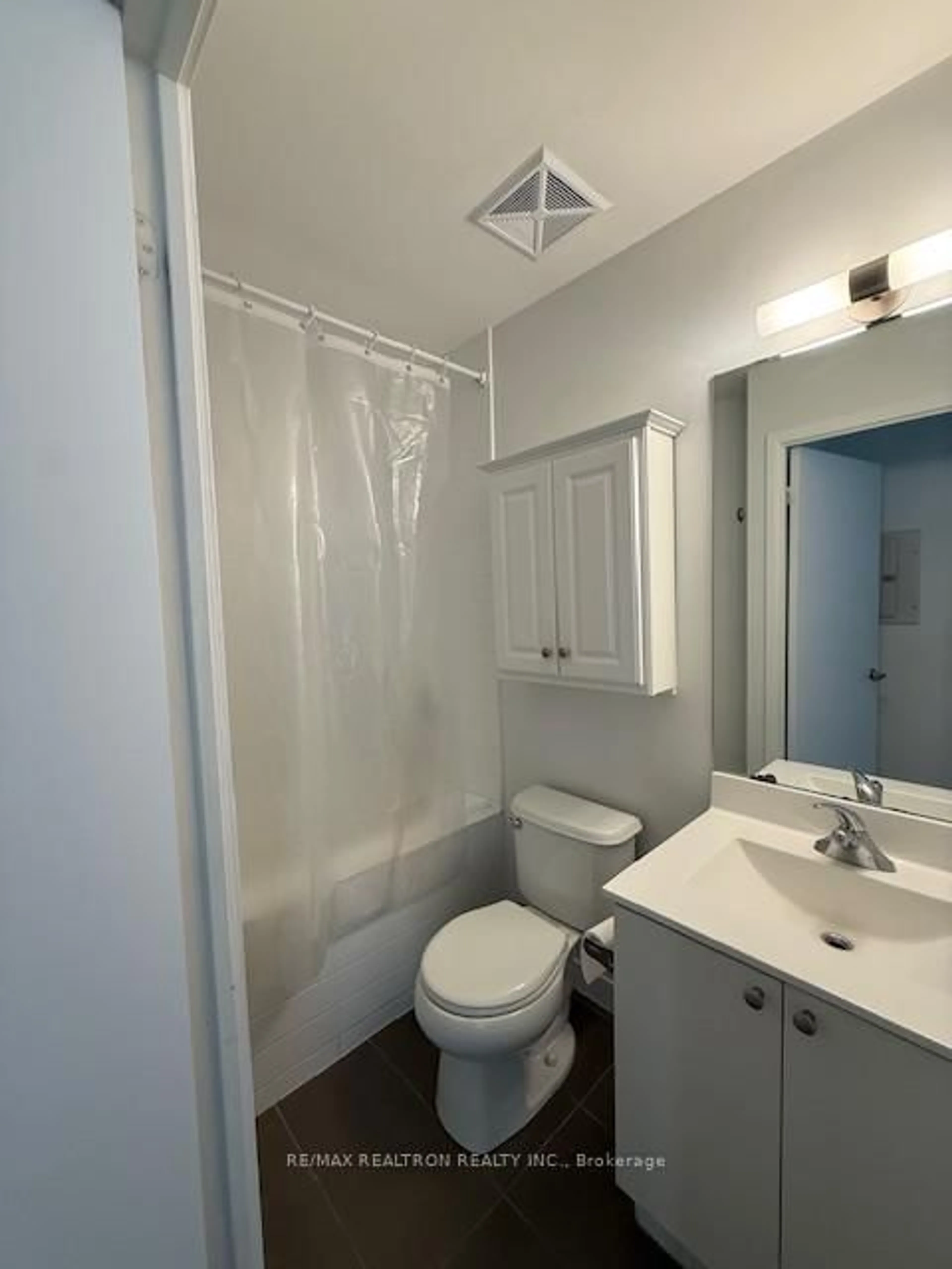 Standard bathroom, unknown for 155 Legion Rd #308, Toronto Ontario M8Y 0A7