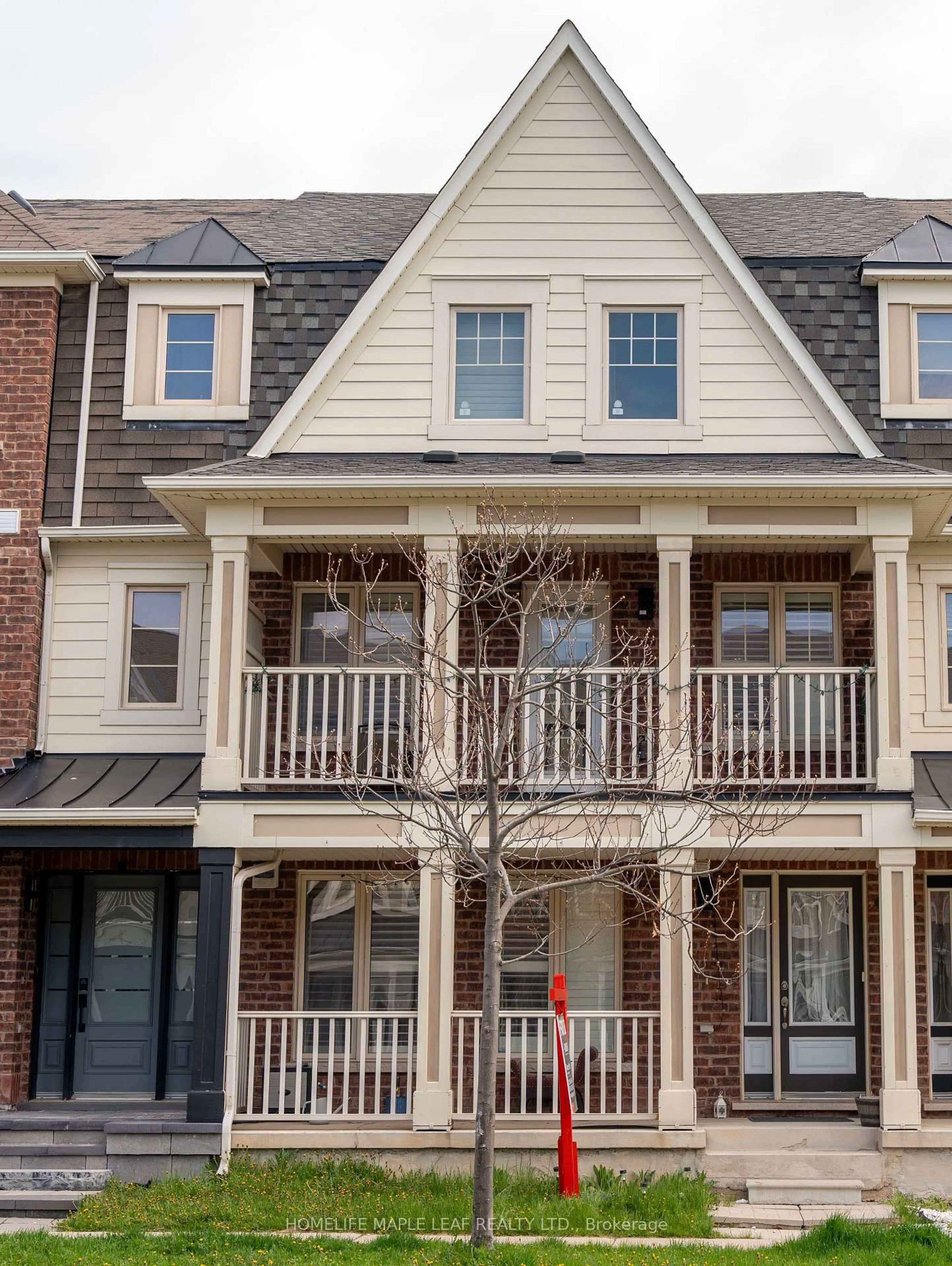 Home with brick exterior material, street for 649 Scott Blvd, Milton Ontario L9T 0P2