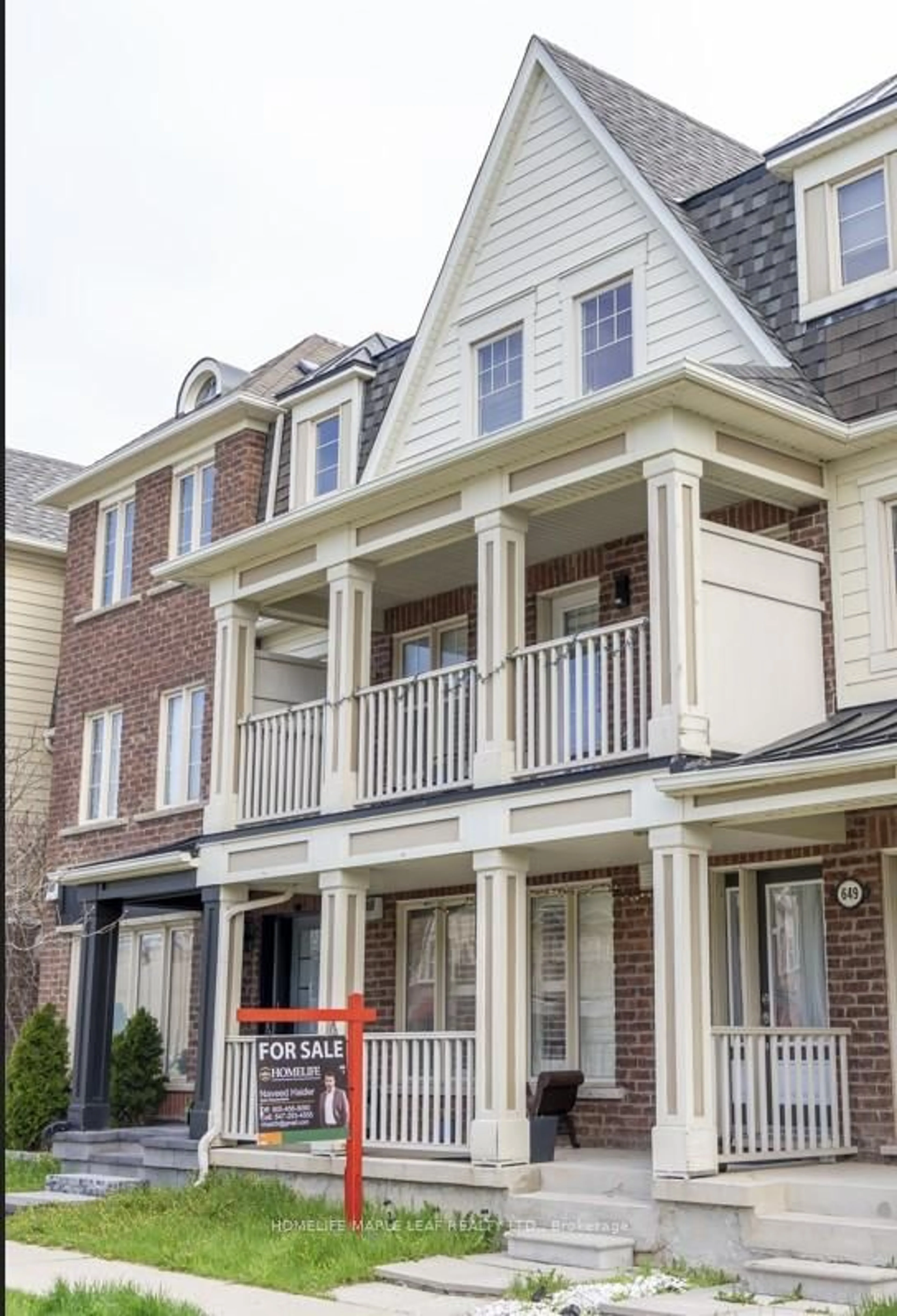 Home with brick exterior material, street for 649 Scott Blvd, Milton Ontario L9T 0P2