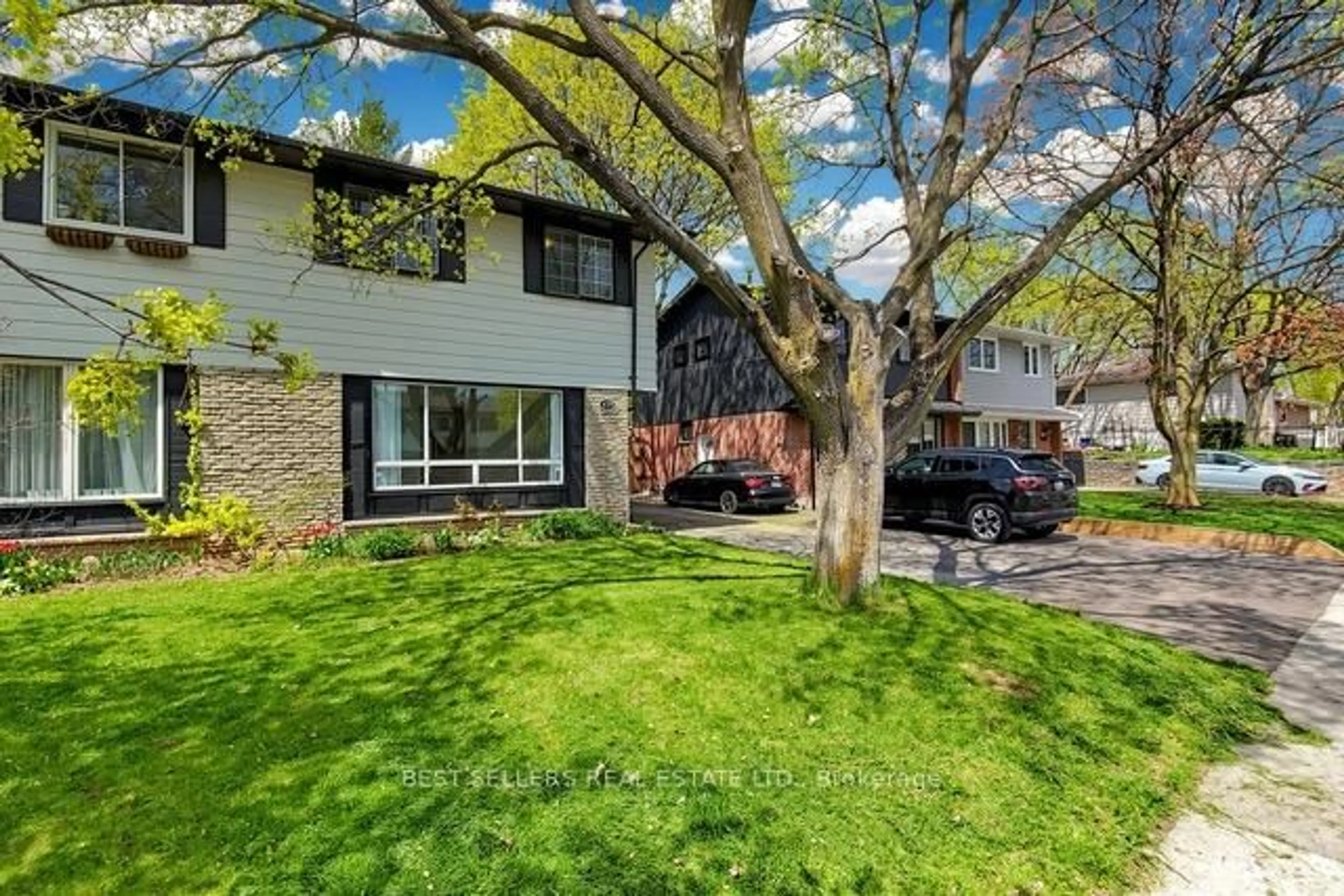 Unknown for 177 Mccraney St, Oakville Ontario L6H 1H8