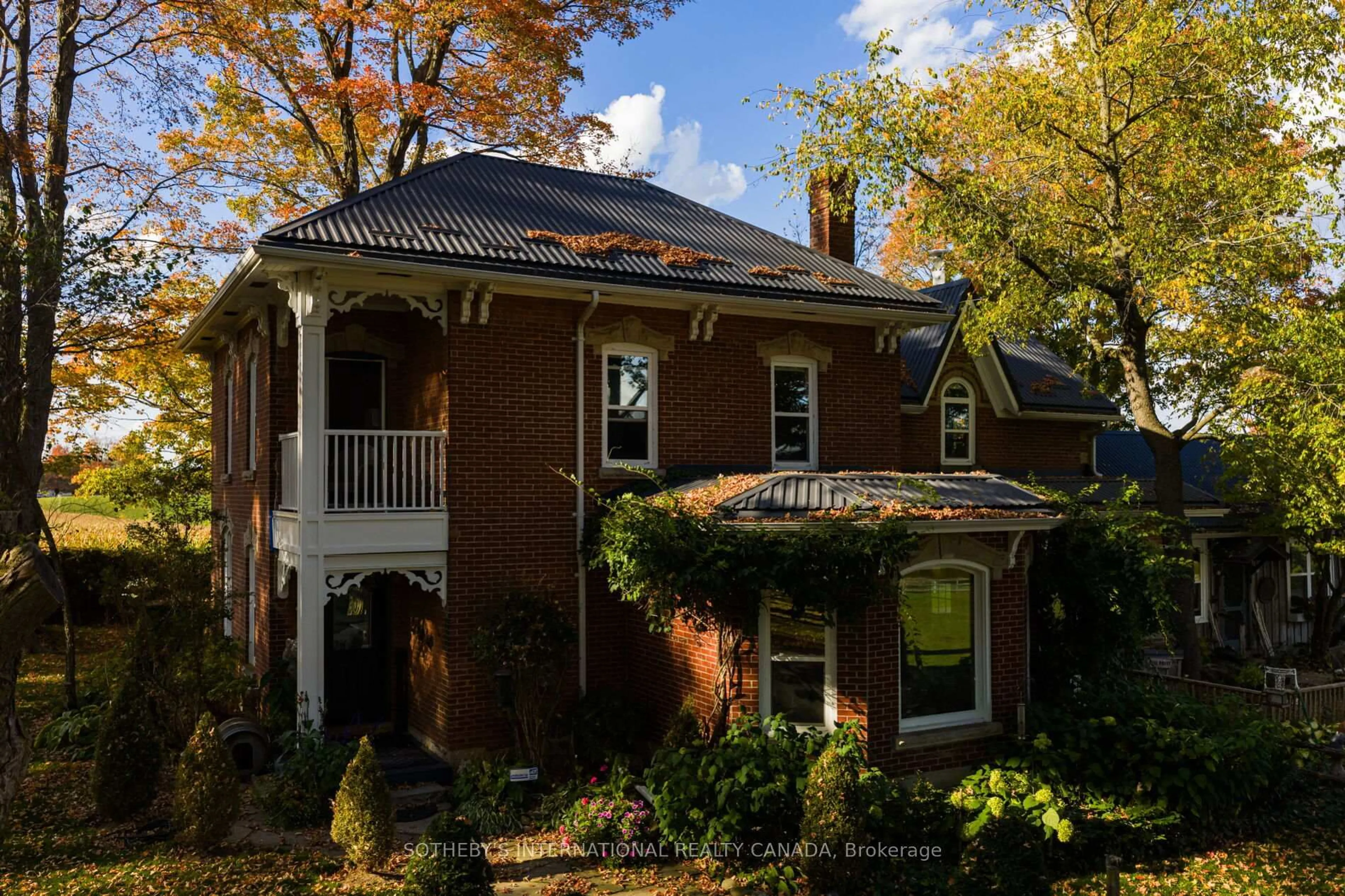 Home with brick exterior material, street for 18101 Shaws Creek Rd, Caledon Ontario L7K 0E8