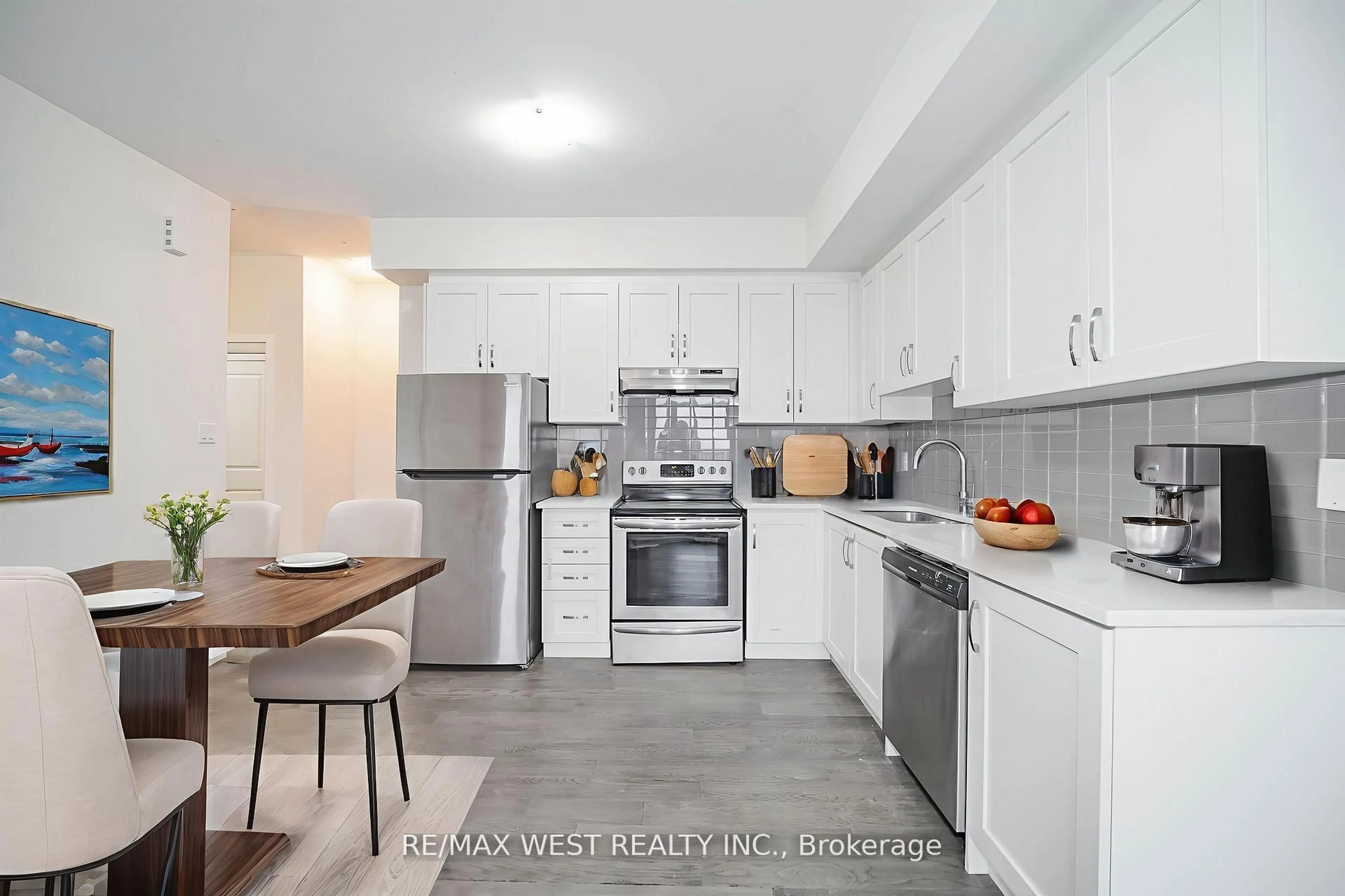 Open concept kitchen, unknown for 39 John Perkins Bull Dr #20, Toronto Ontario M3K 0C3