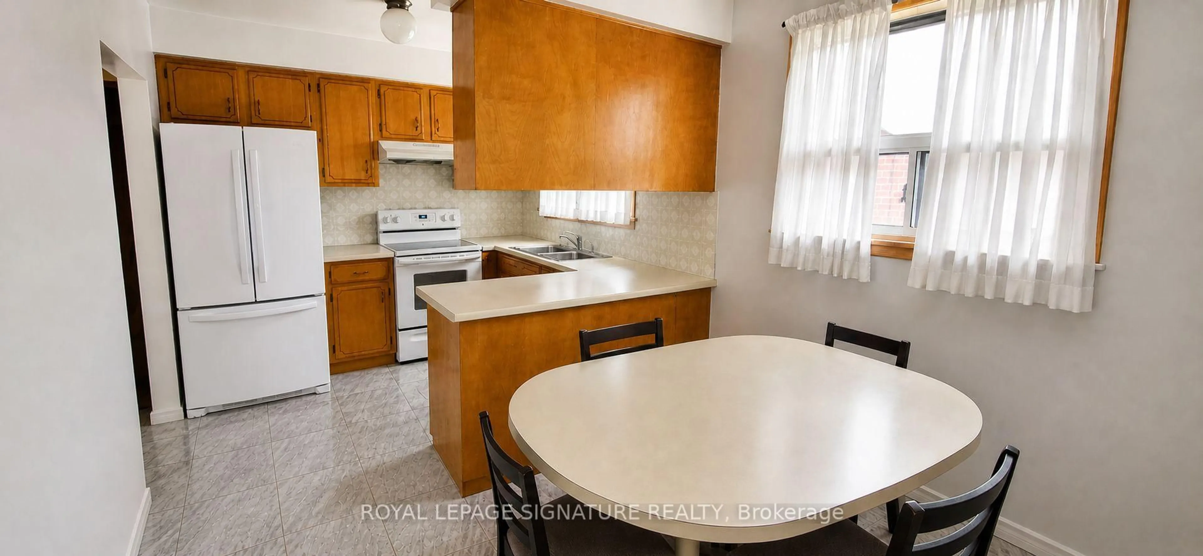 Standard kitchen, unknown for 4 Imogene Ave, Toronto Ontario M9M 1N6