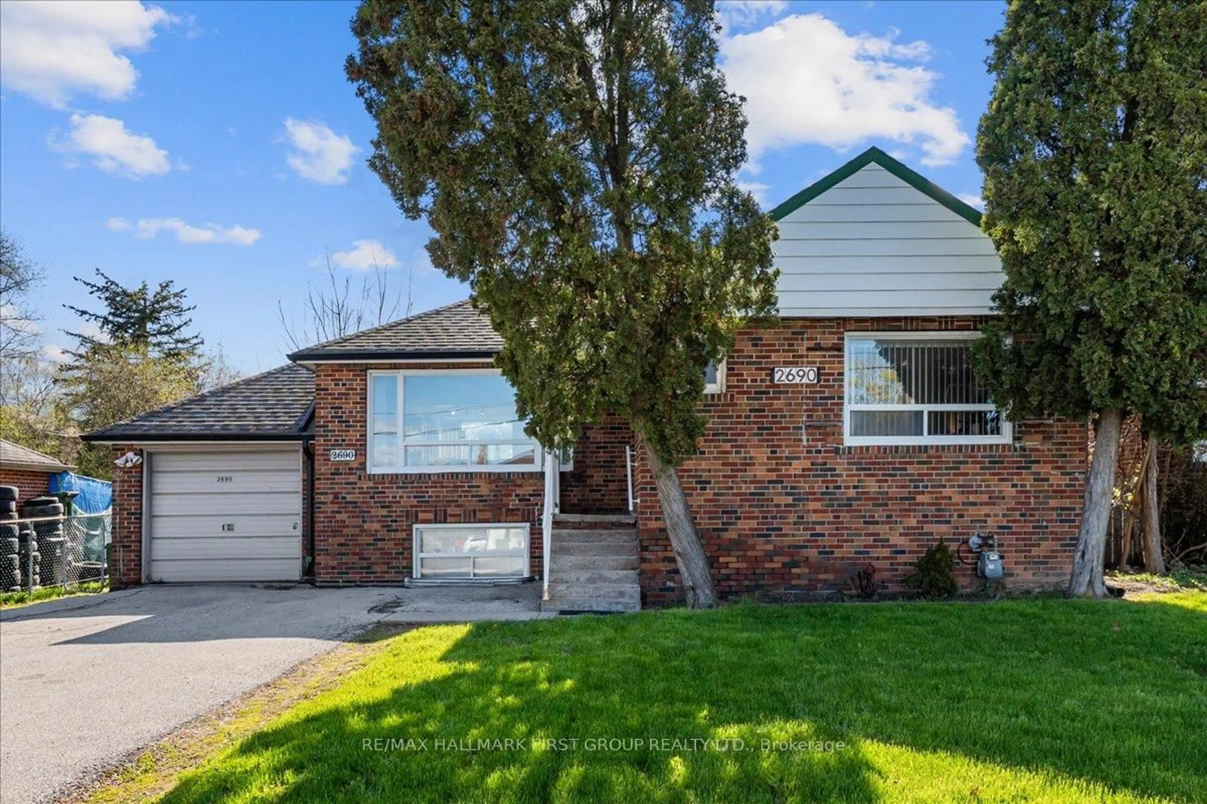 Home with brick exterior material, street for 2690 Islington Ave, Toronto Ontario M9V 2X5