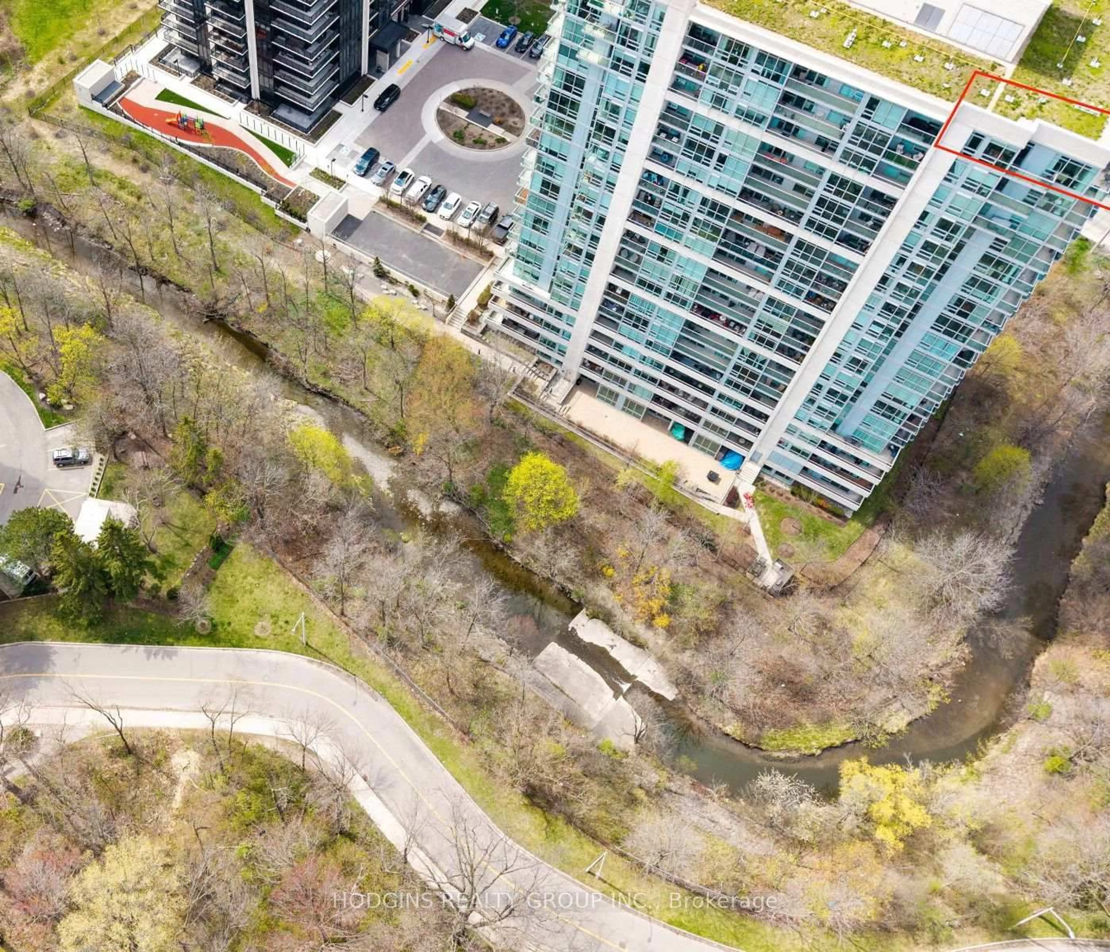 A pic from outside/outdoor area/front of a property/back of a property/a pic from drone, city buildings view from balcony for 1055 Southdown Rd #UPH 4, Mississauga Ontario L5J 0A3