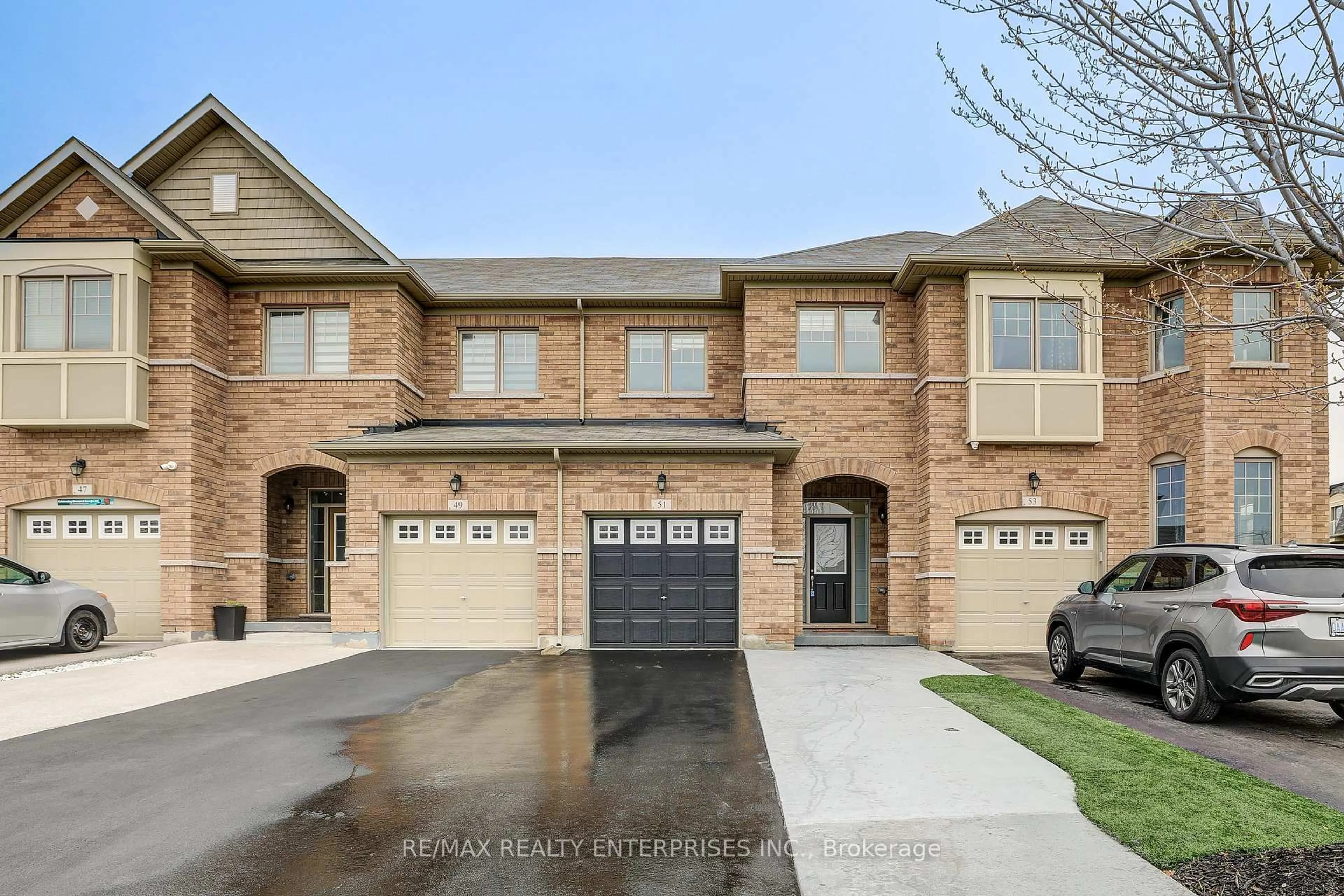 Home with brick exterior material, street for 51 Davenfield Circ, Brampton Ontario L6P 4M1