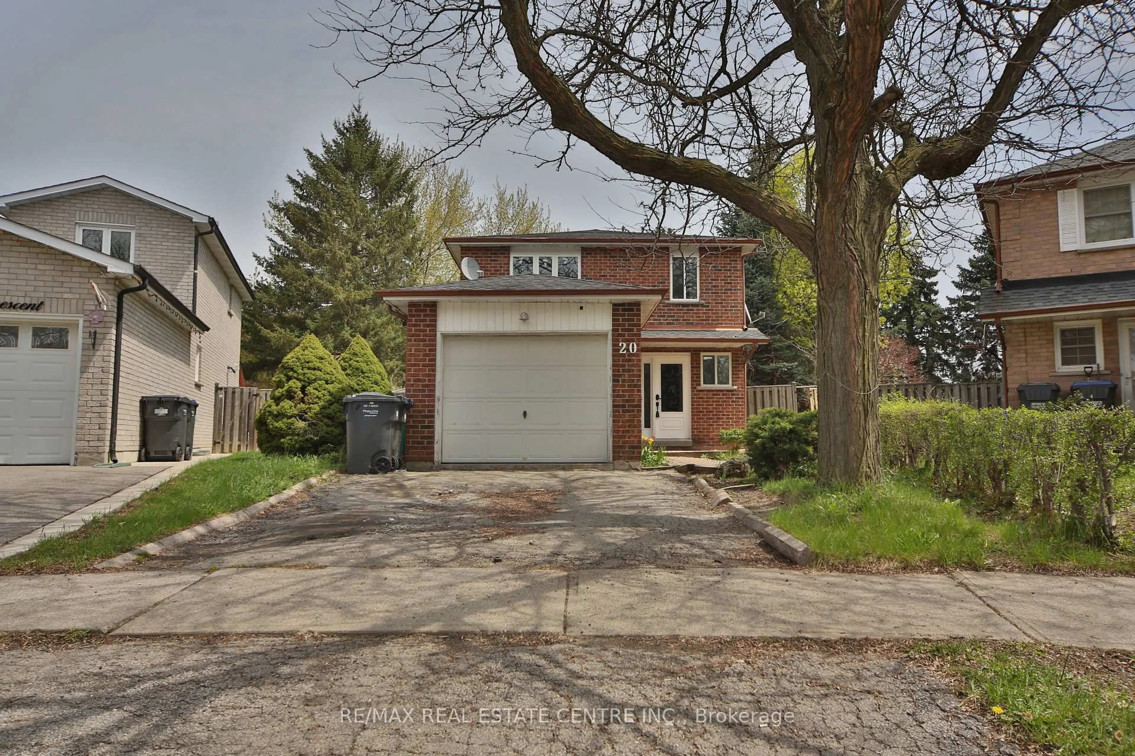 Home with brick exterior material, street for 20 Mozart Cres, Brampton Ontario L6Y 2W7