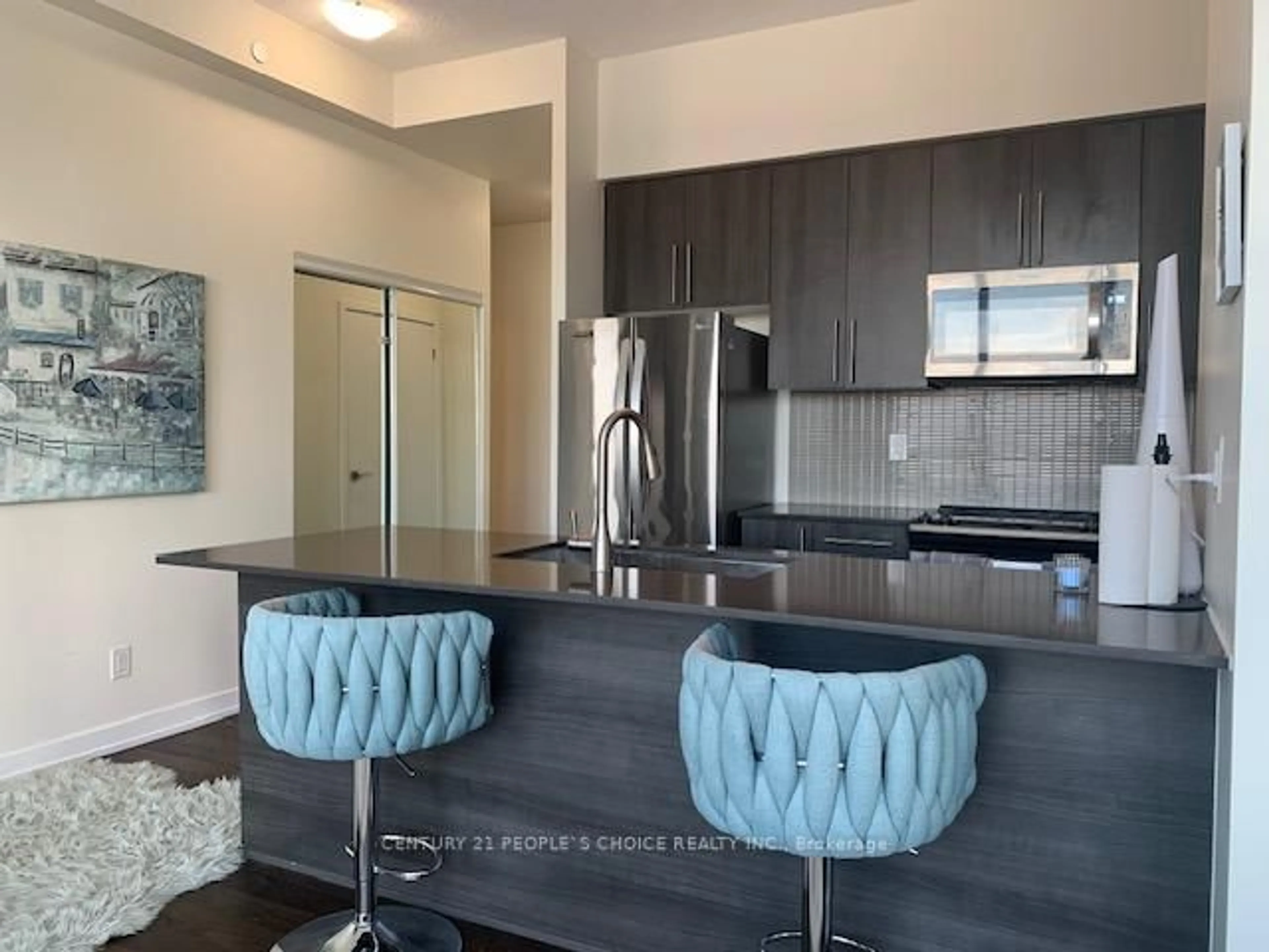 Open concept kitchen, ceramic/tile floor for 510 Curran Pl #601, Mississauga Ontario L5B 0J8