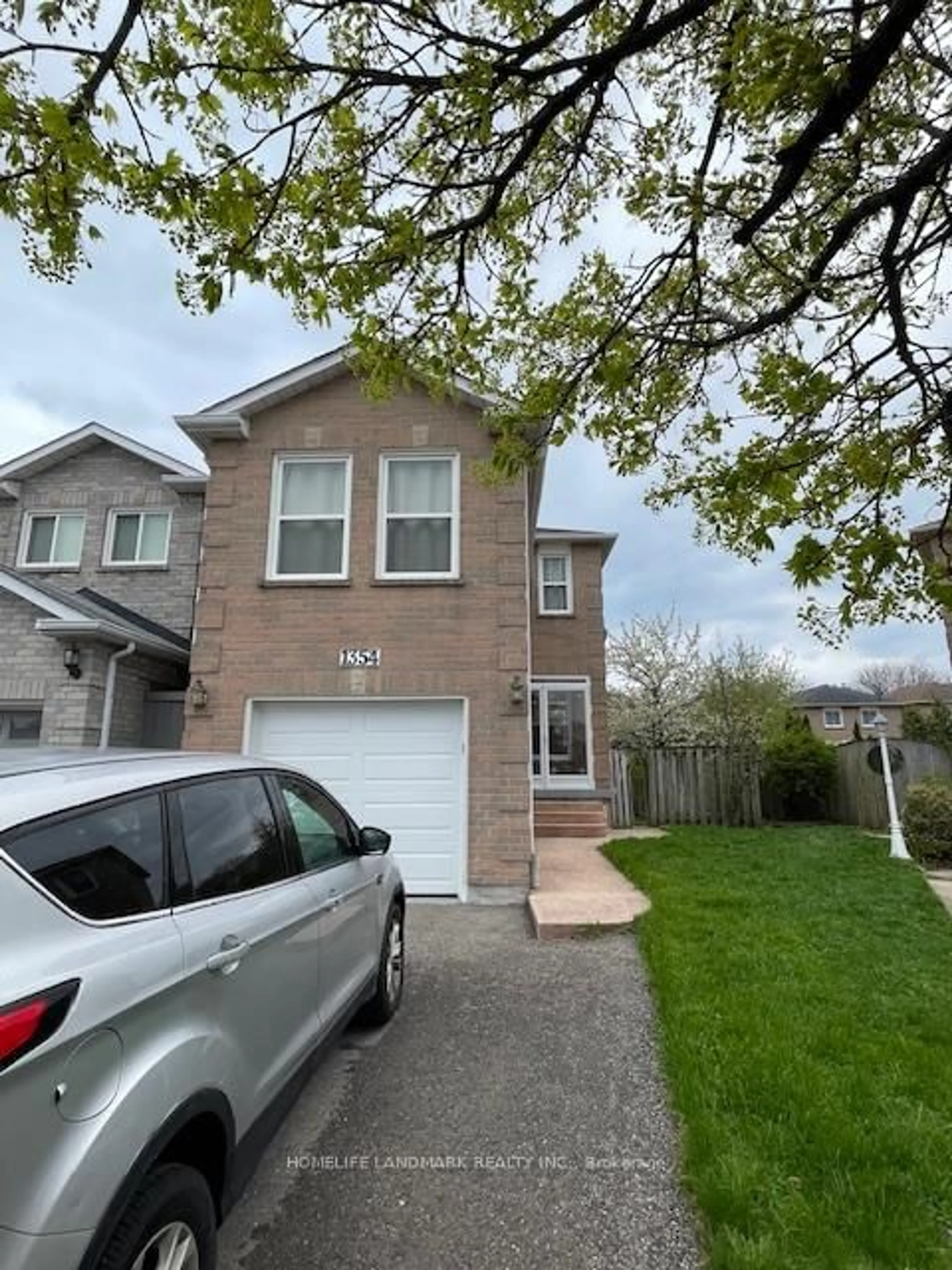 Unknown for 1354 Hazel Mccleary Dr, Oakville Ontario L6J 7A8