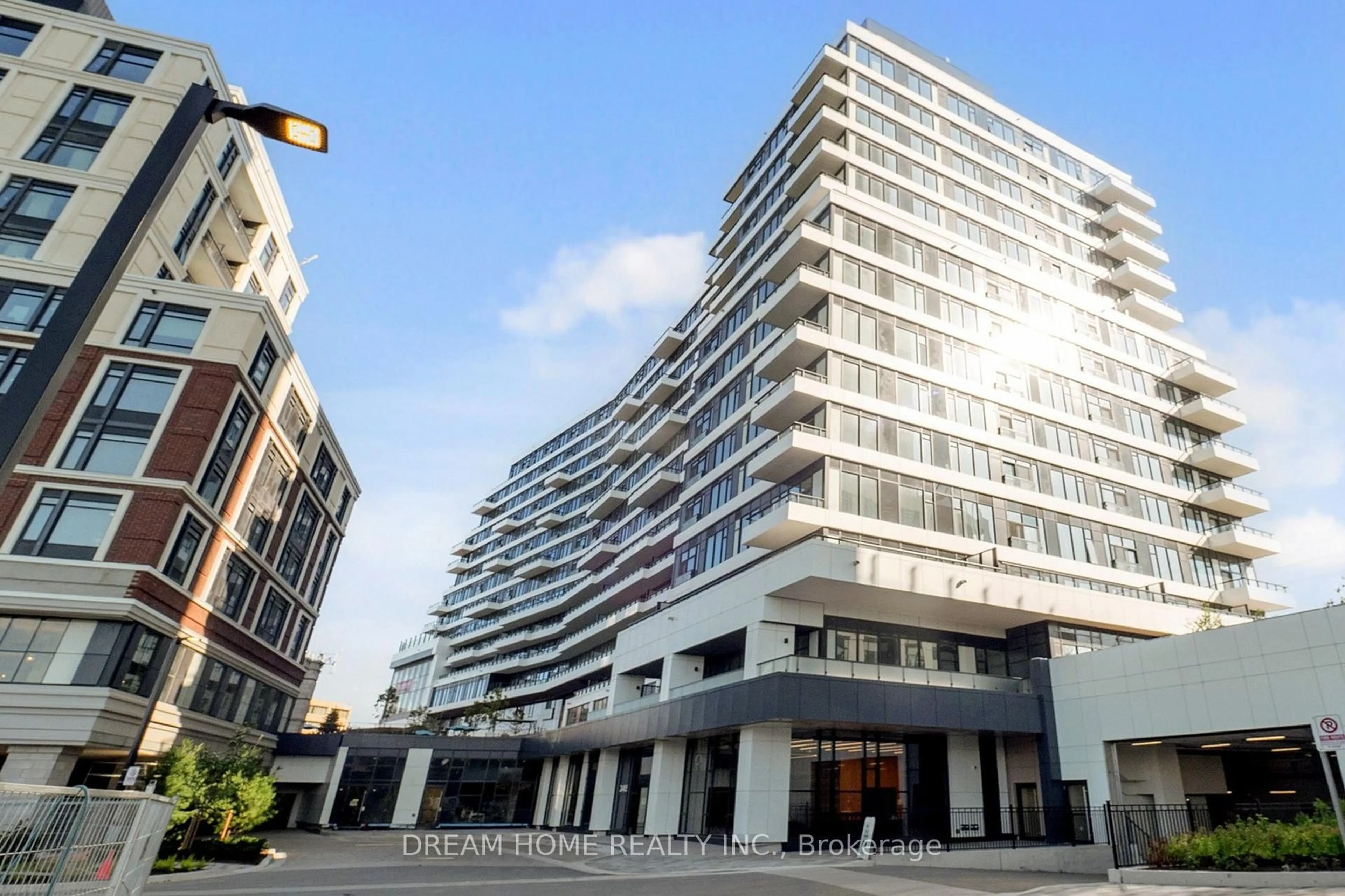 Unknown for 2485 Eglinton Ave #621, Mississauga Ontario L5M 2T1