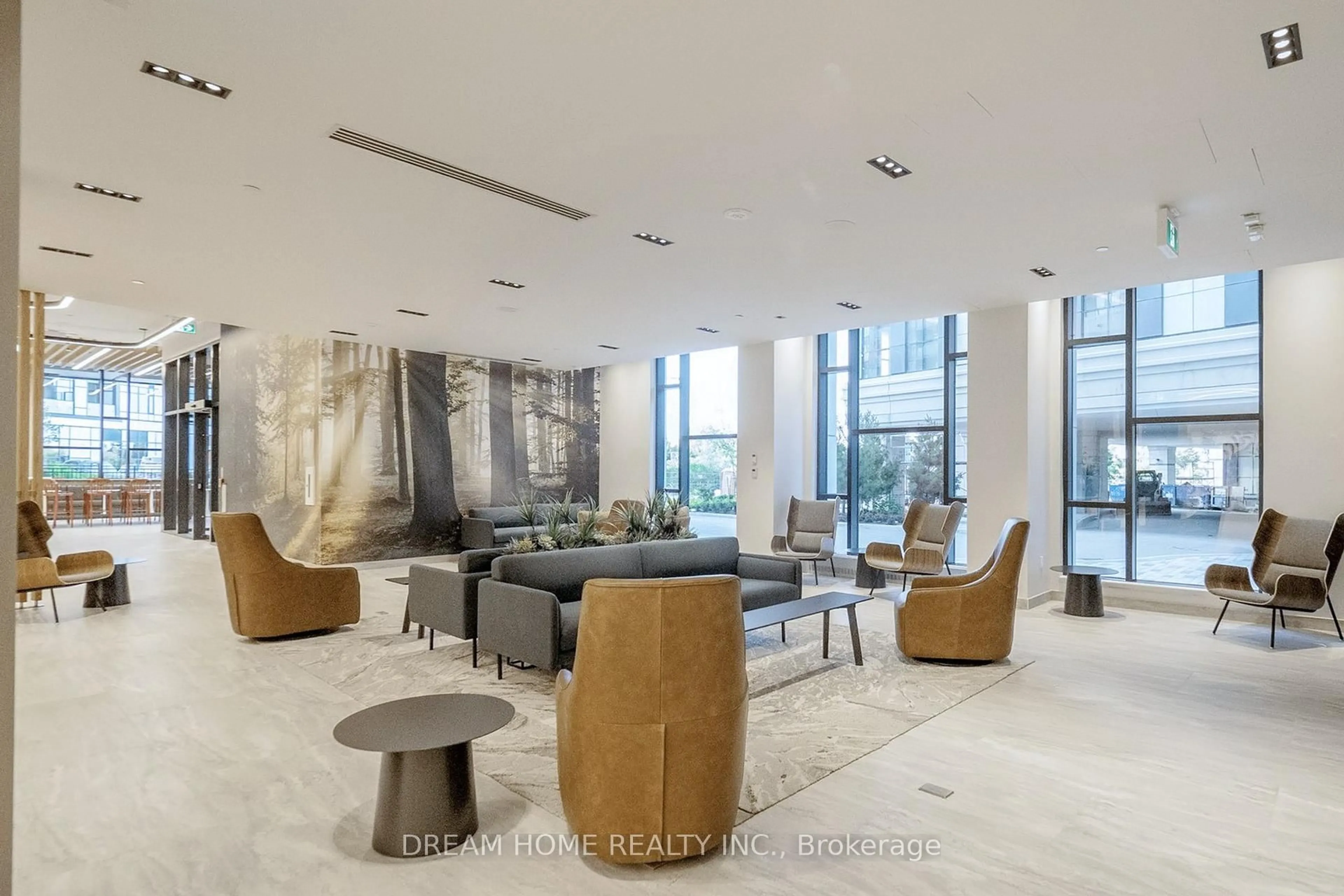 Lobby for 2485 Eglinton Ave #621, Mississauga Ontario L5M 2T1