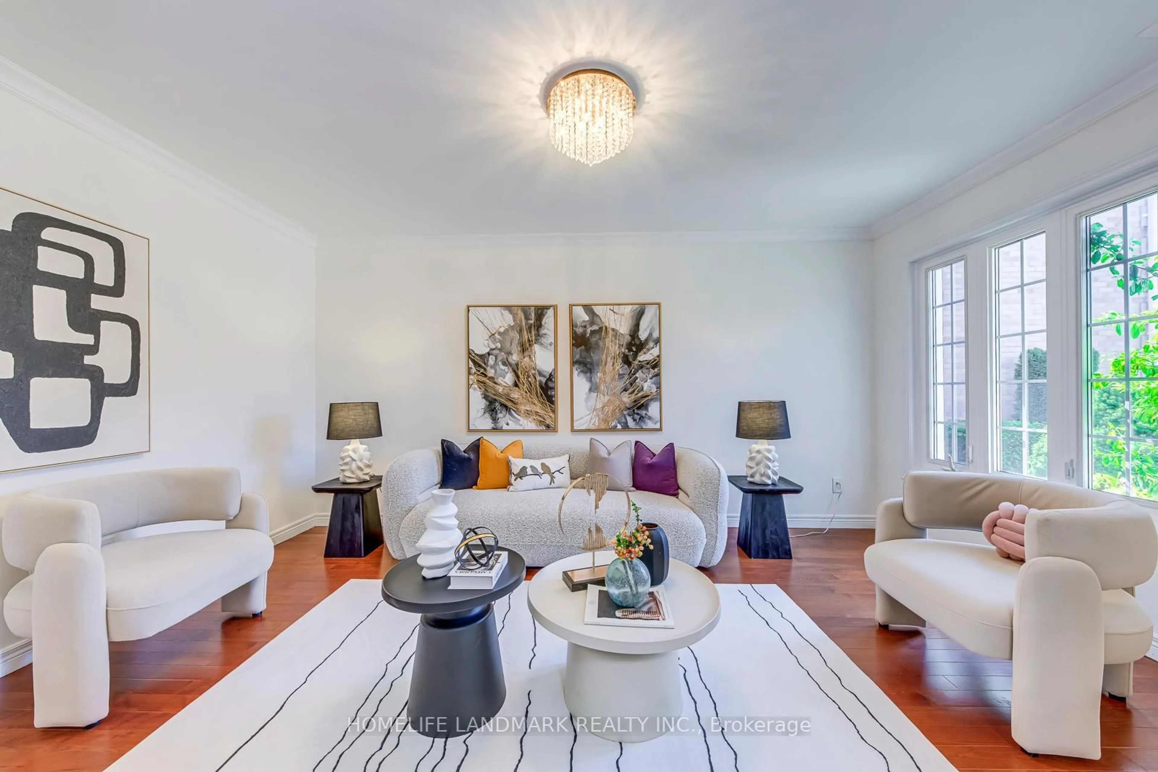Living room with furniture, unknown for 5123 Heatherleigh Ave, Mississauga Ontario L5V 1M7