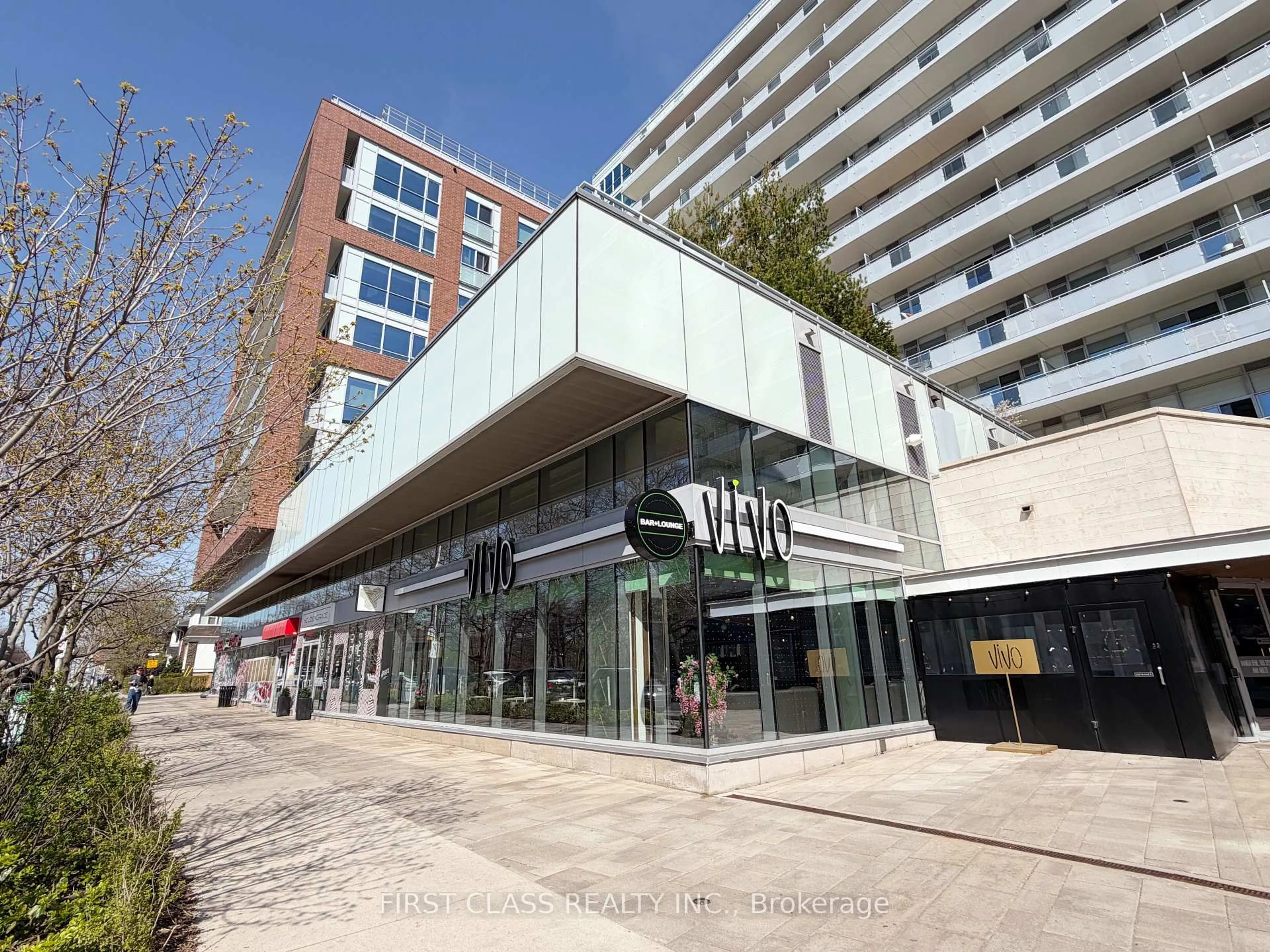 Unknown for 1830 Bloor St #UPH10, Toronto Ontario M6P 0A2