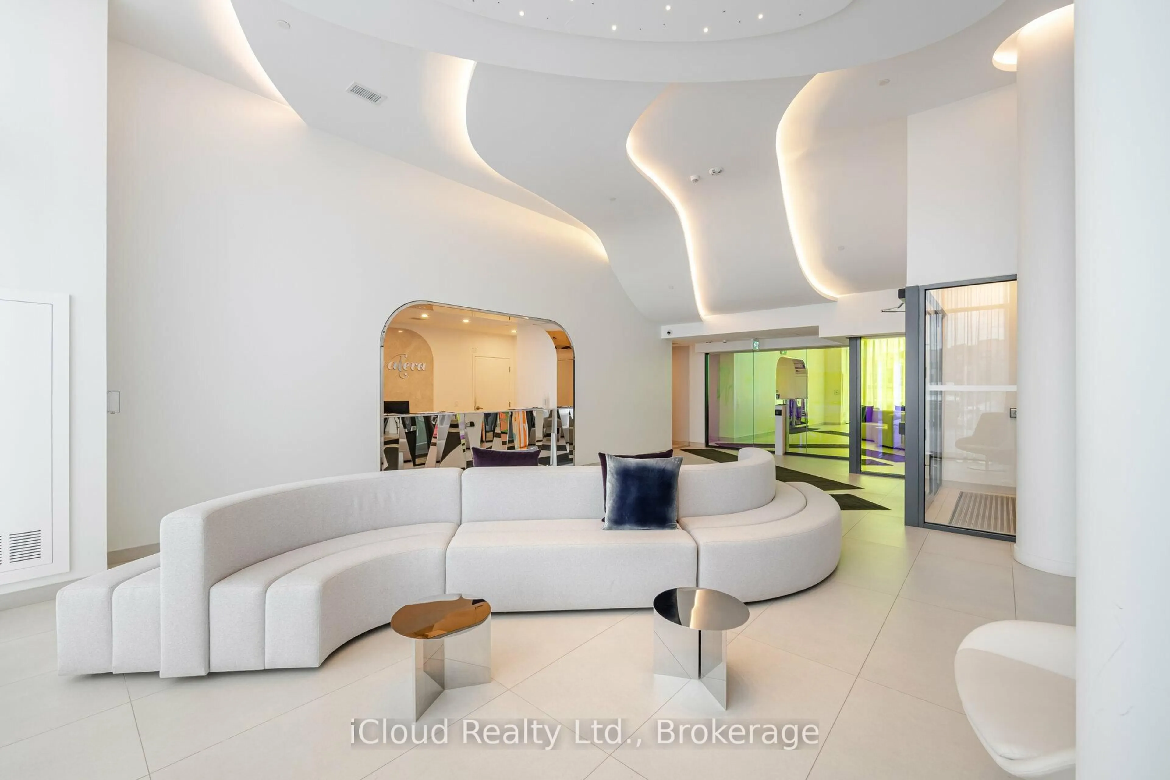 Lobby for 3200 Dakota Common, Burlington Ontario L7M 2A7