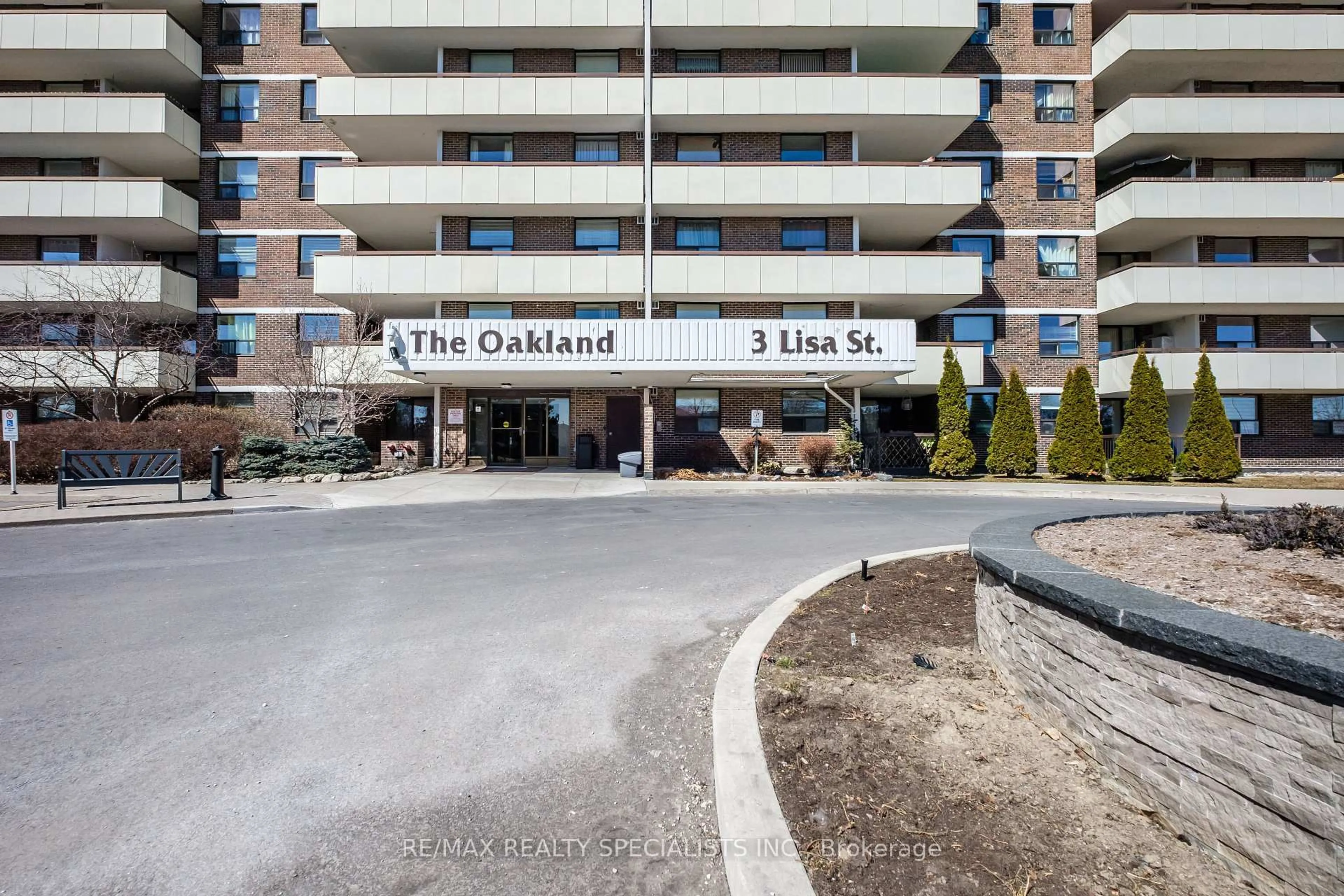 Unknown for 3 Lisa St #108, Brampton Ontario L6T 4A2