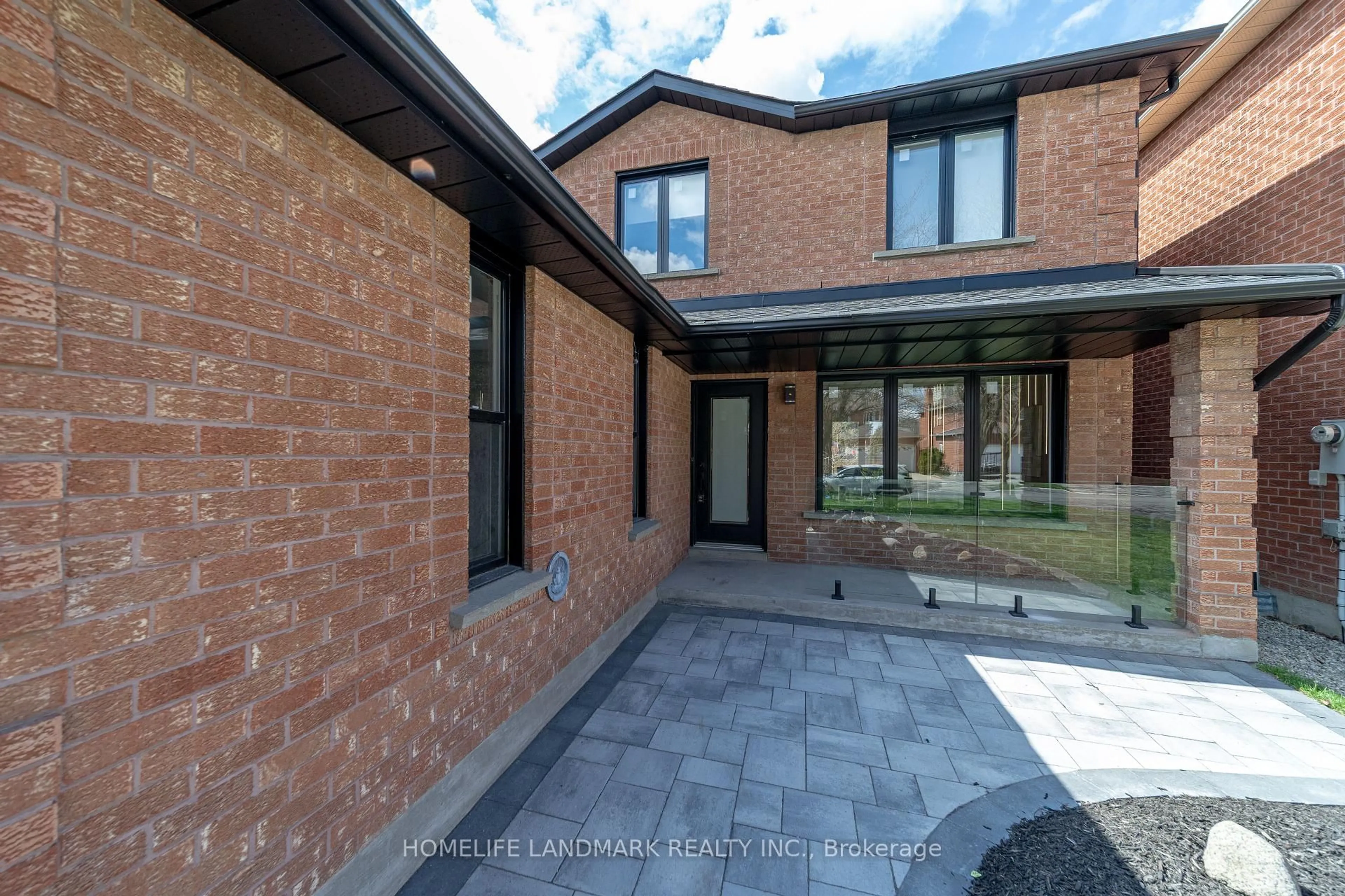 Home with brick exterior material, street for 224 Macedonia Cres, Mississauga Ontario L5B 3R8