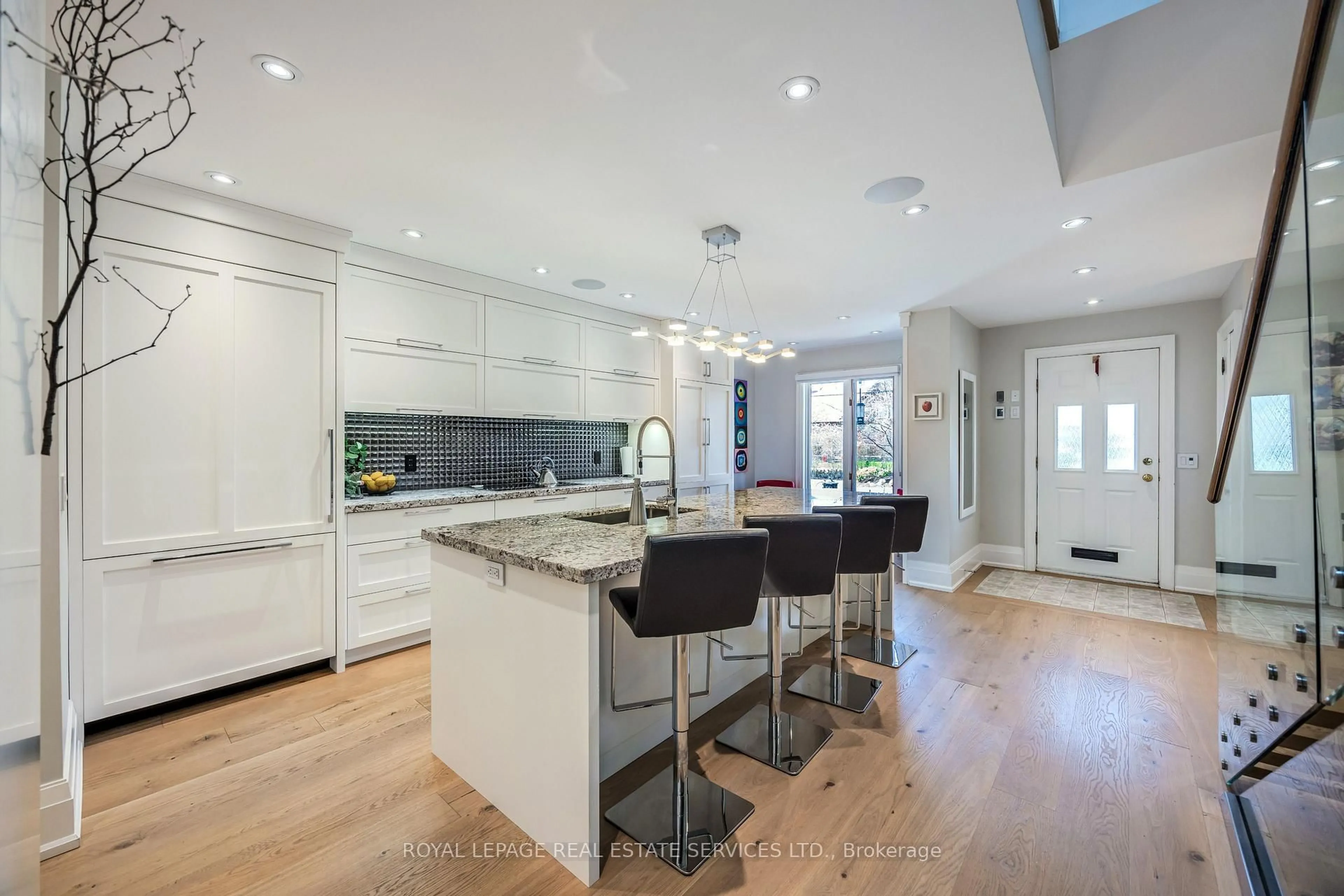 Contemporary kitchen, unknown for 91 Old Mill Rd, Toronto Ontario M8X 1G9