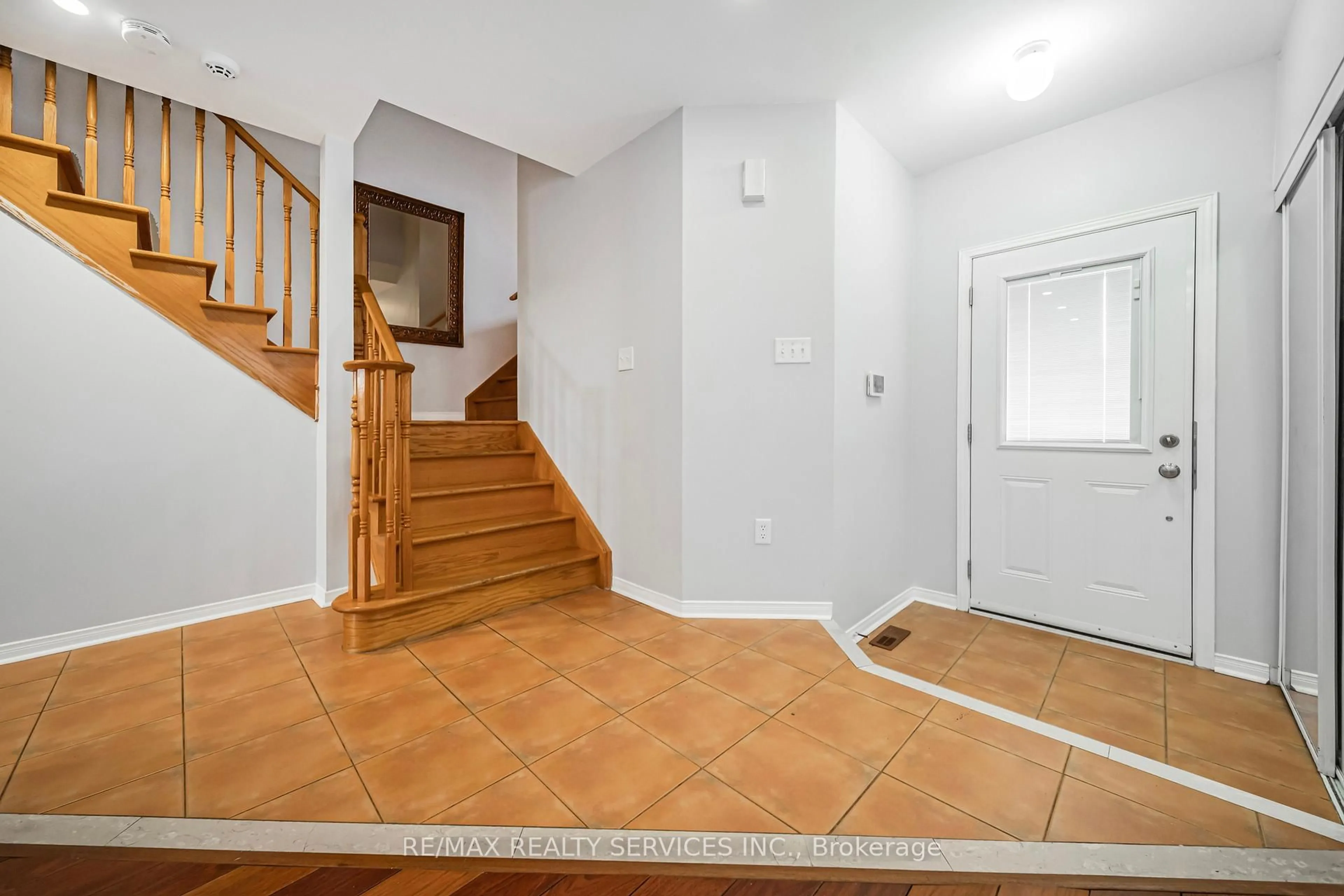 Unknown for 81 Roadmaster Lane, Brampton Ontario L7A 3A8