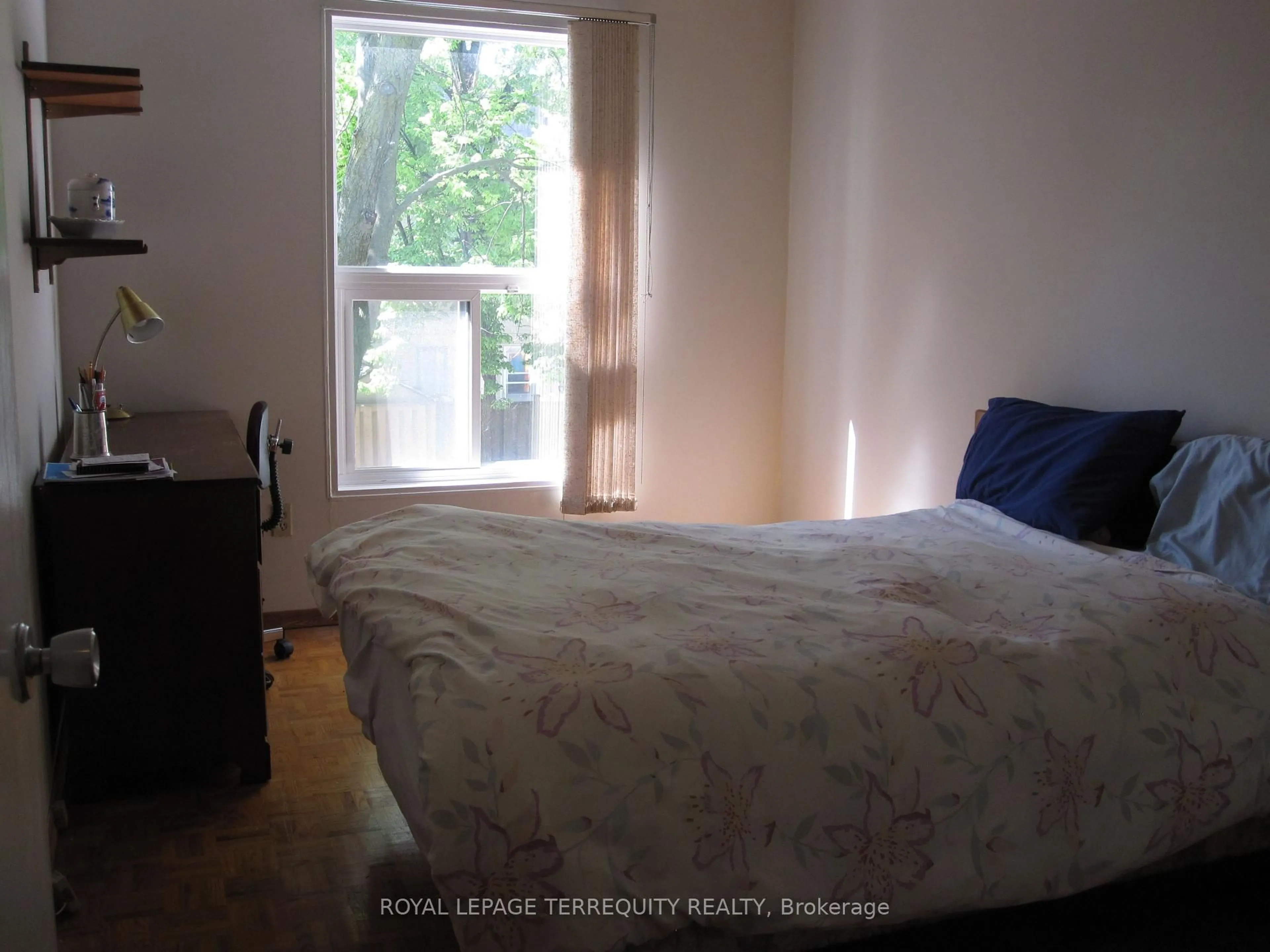 A pic of a room for 11 Four Winds Dr #18, Toronto Ontario M3J 1K7