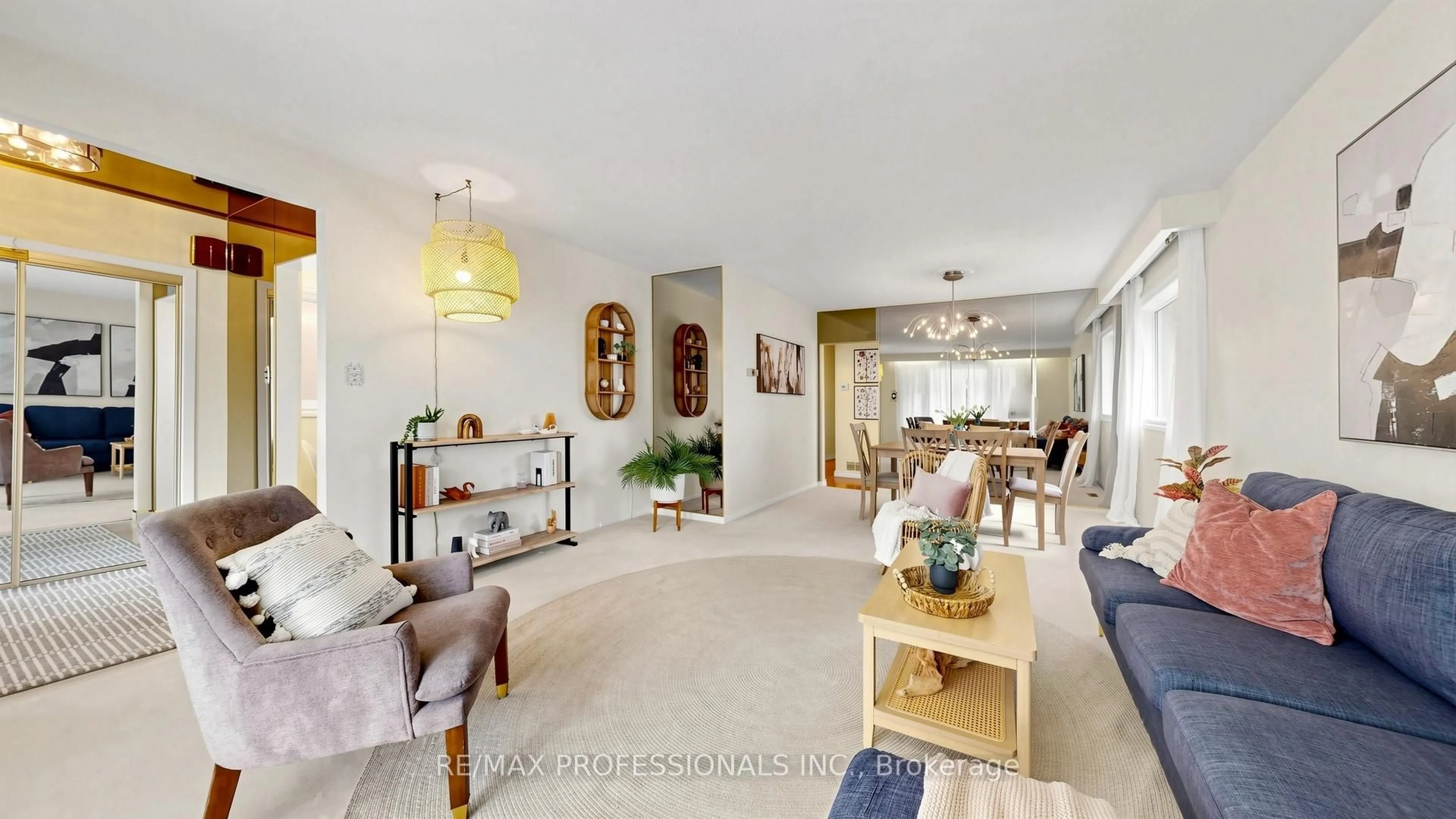 Living room with furniture, unknown for 117 Mercury Rd, Toronto Ontario M9W 3H7