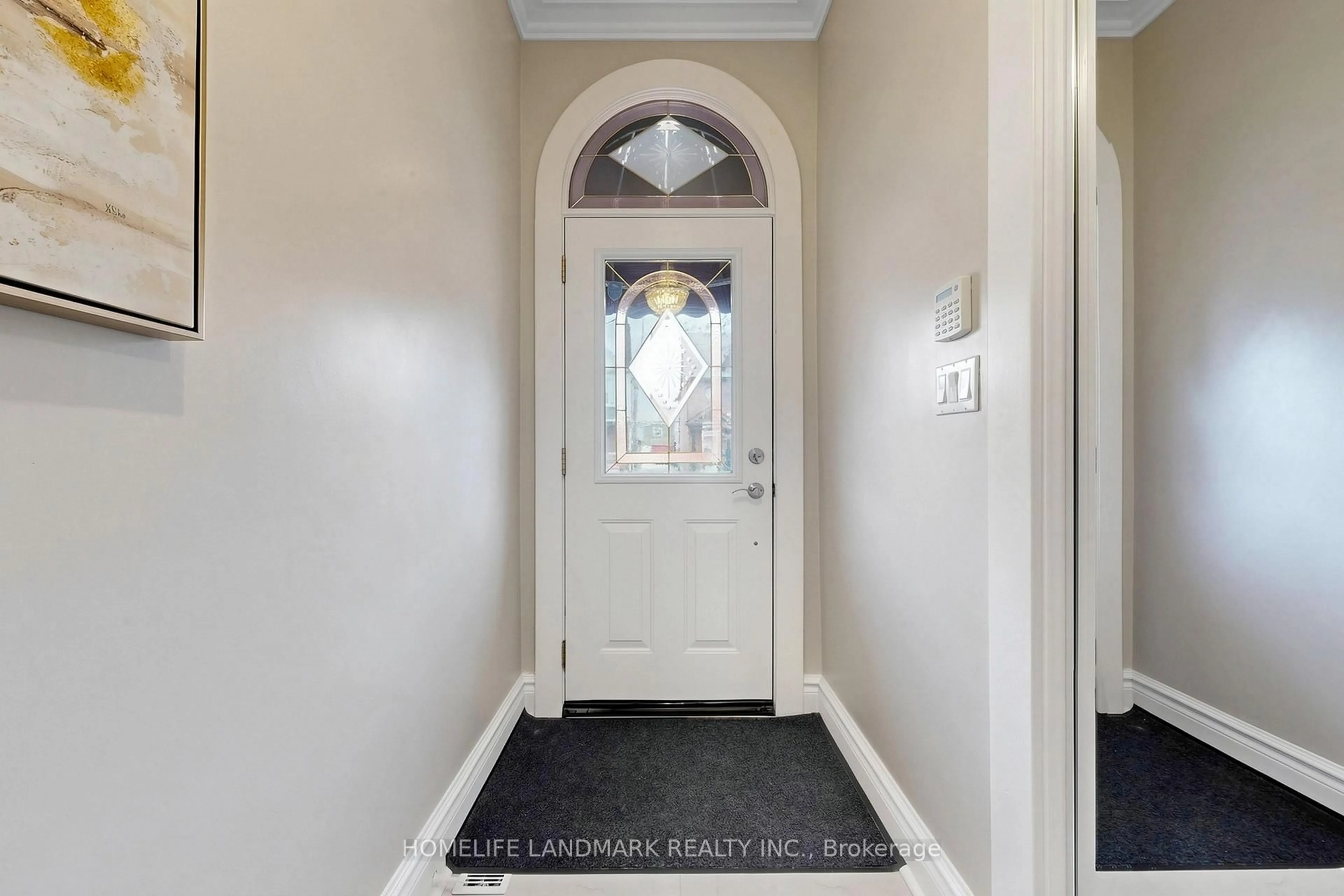 Indoor entryway for 70 Bartlett Ave, Toronto Ontario M6H 3E6