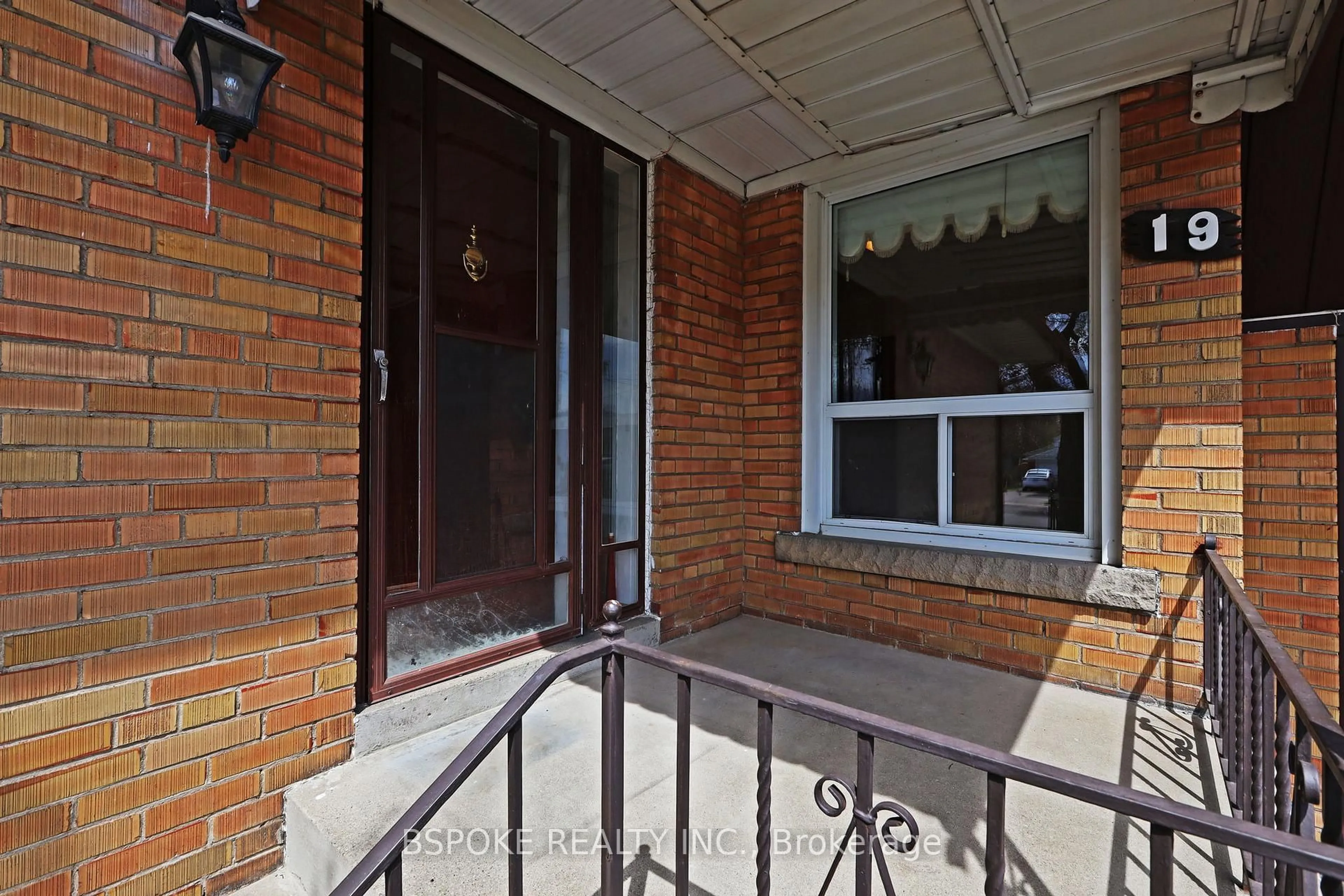 Unknown for 19 Nordin Ave, Toronto Ontario M8Z 2A9