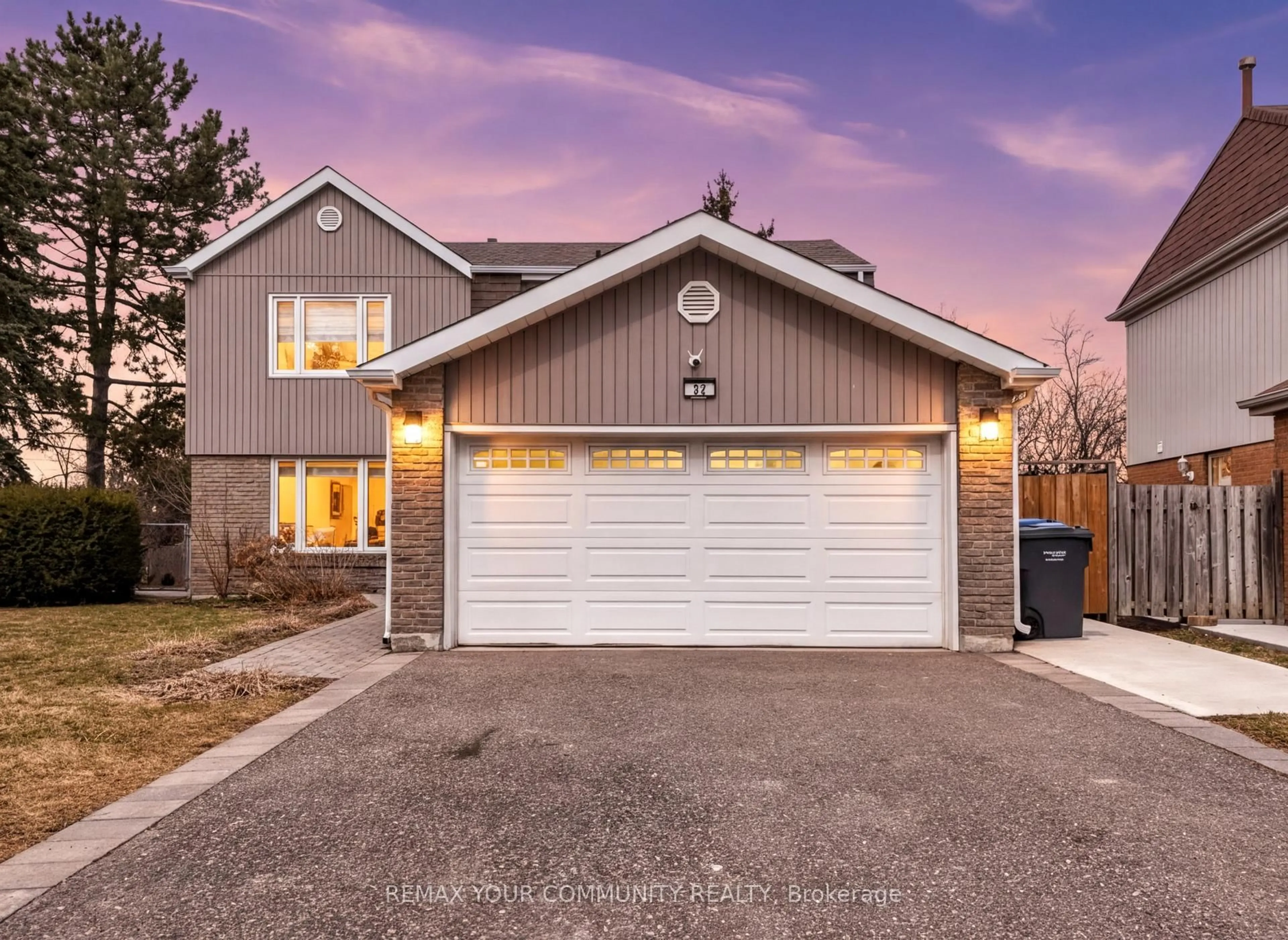 Home with vinyl exterior material, street for 22 Madelaine Cres, Brampton Ontario L6S 2Y9