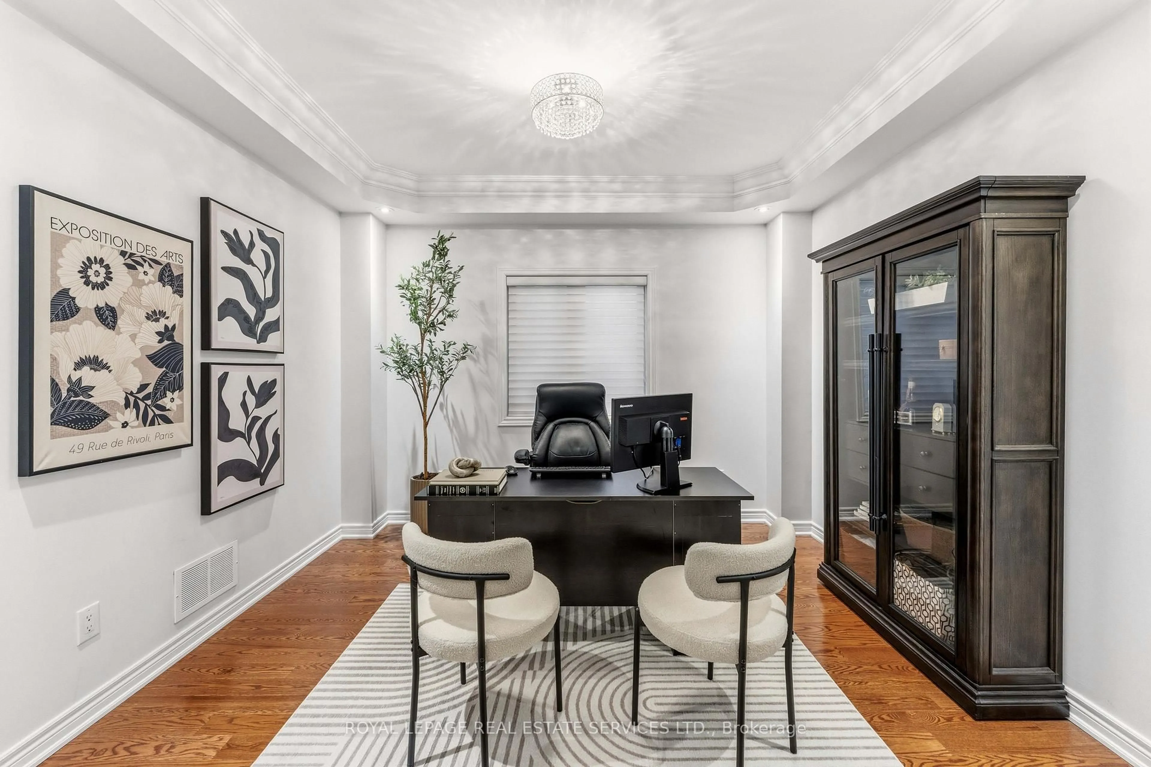 Dining room, unknown for 2460 Springforest Dr, Oakville Ontario L6M 0A1
