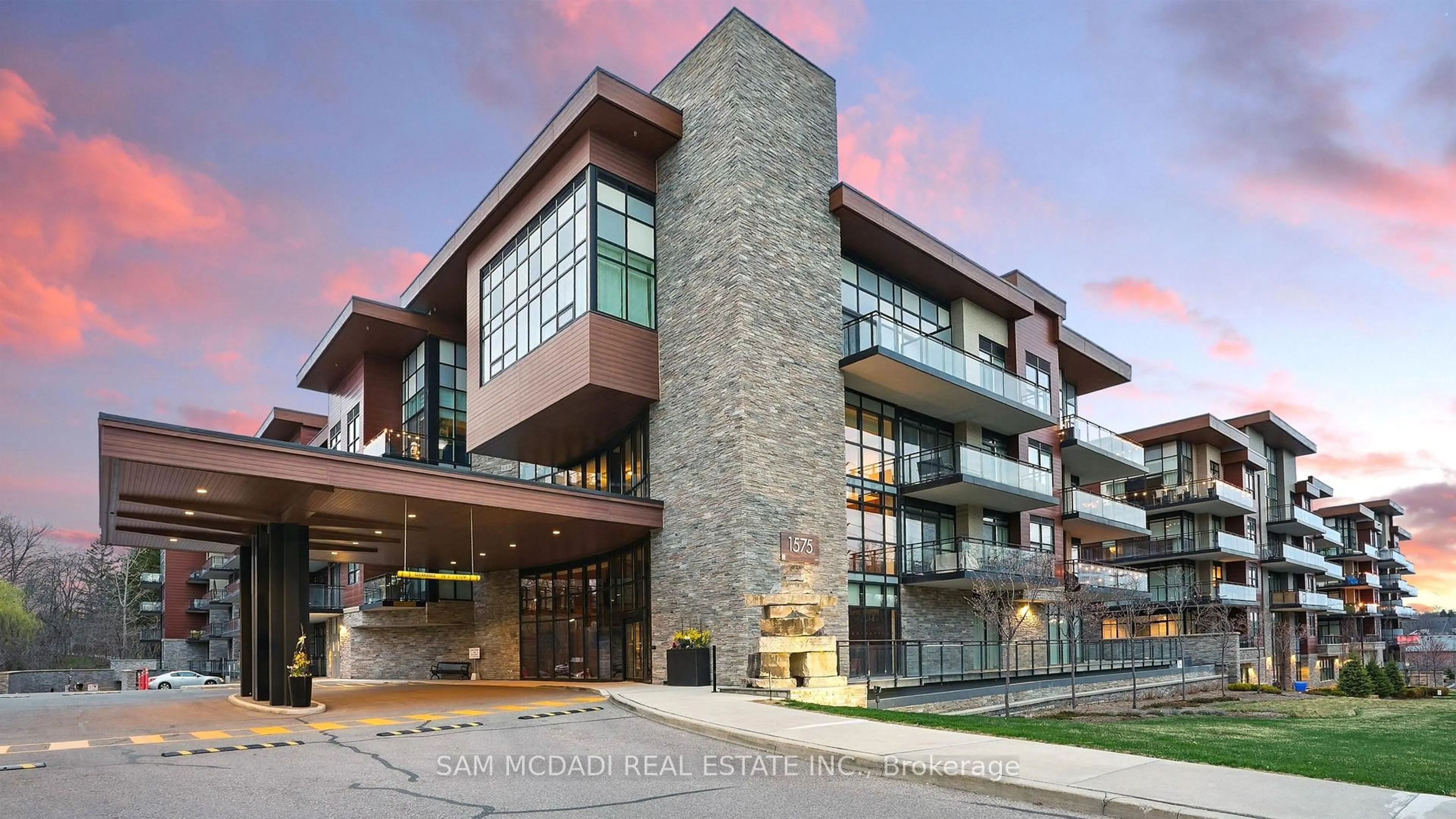 Unknown for 1575 Lakeshore Rd #415, Mississauga Ontario L5J 0B1