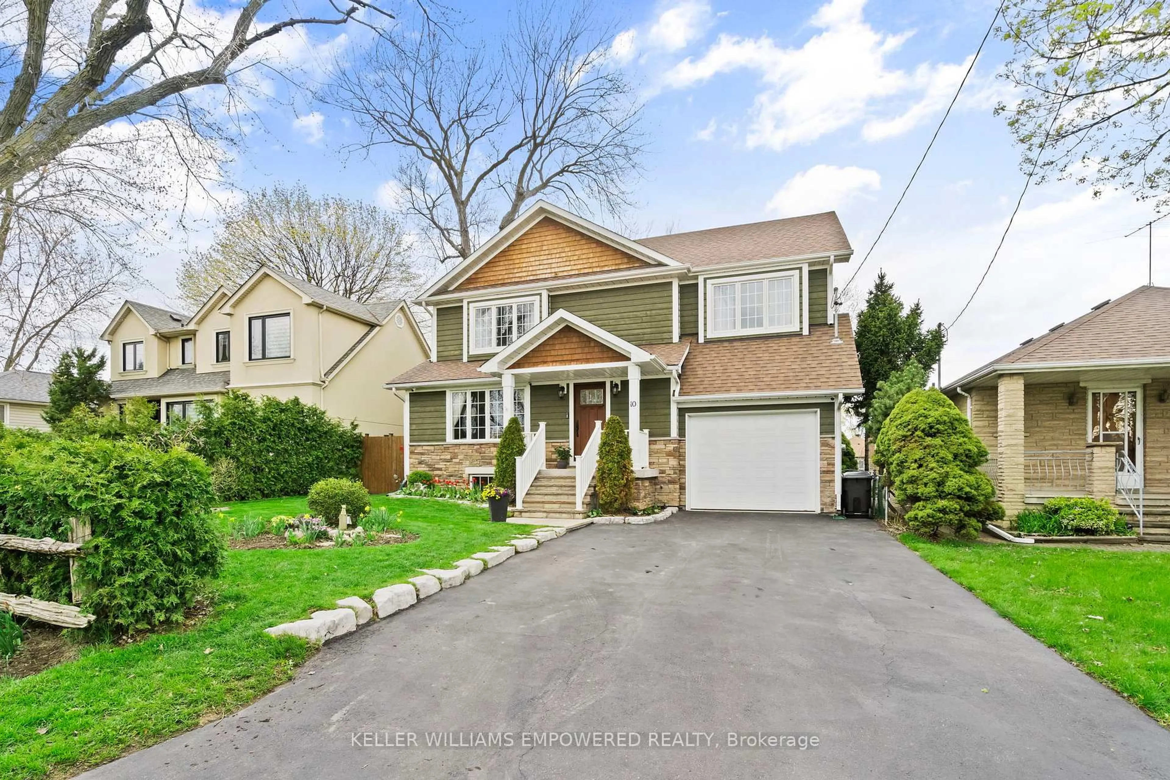 Unknown for 10 Athol Ave, Toronto Ontario M8Z 2A4