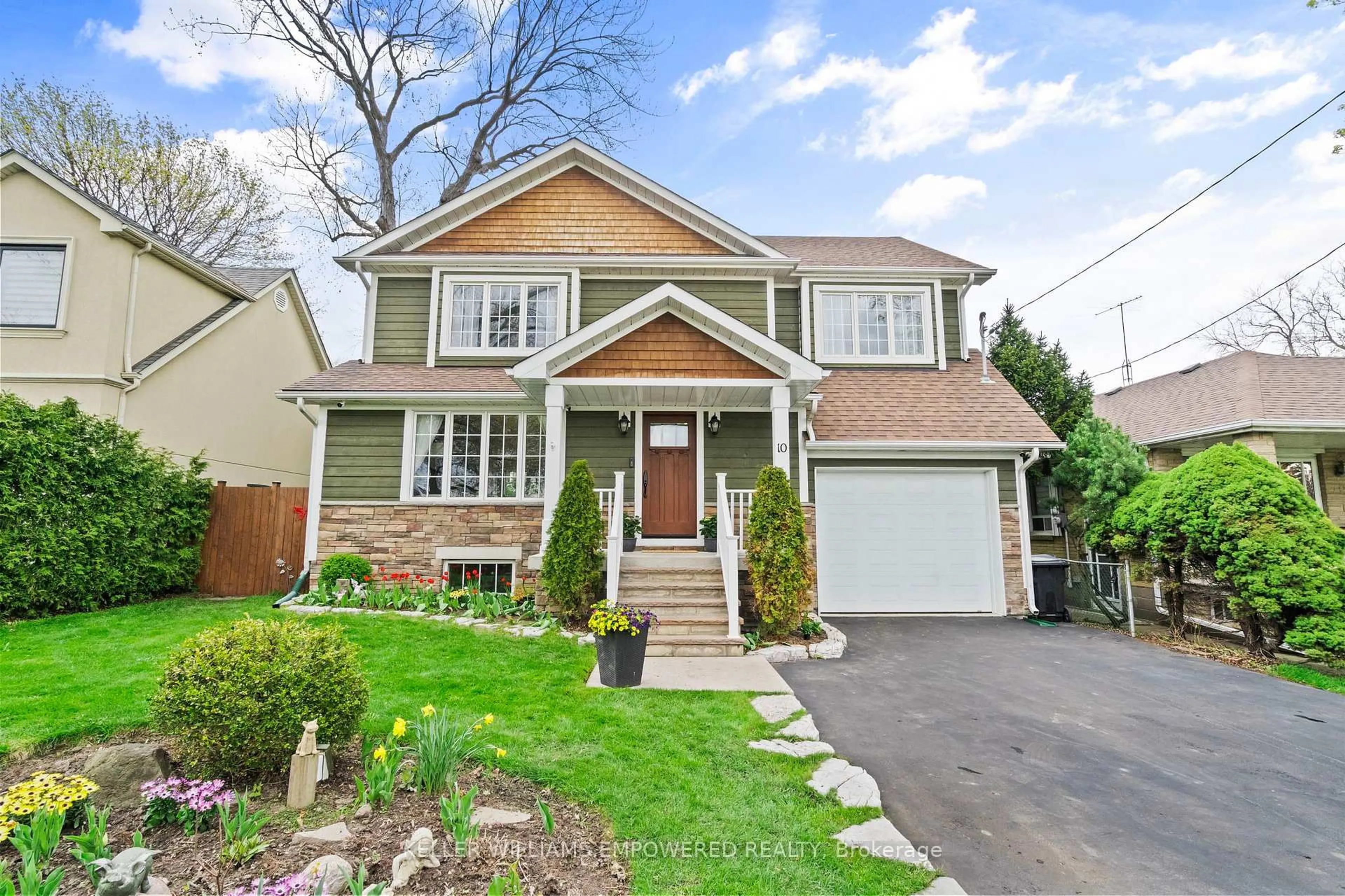 Home with vinyl exterior material, street for 10 Athol Ave, Toronto Ontario M8Z 2A4
