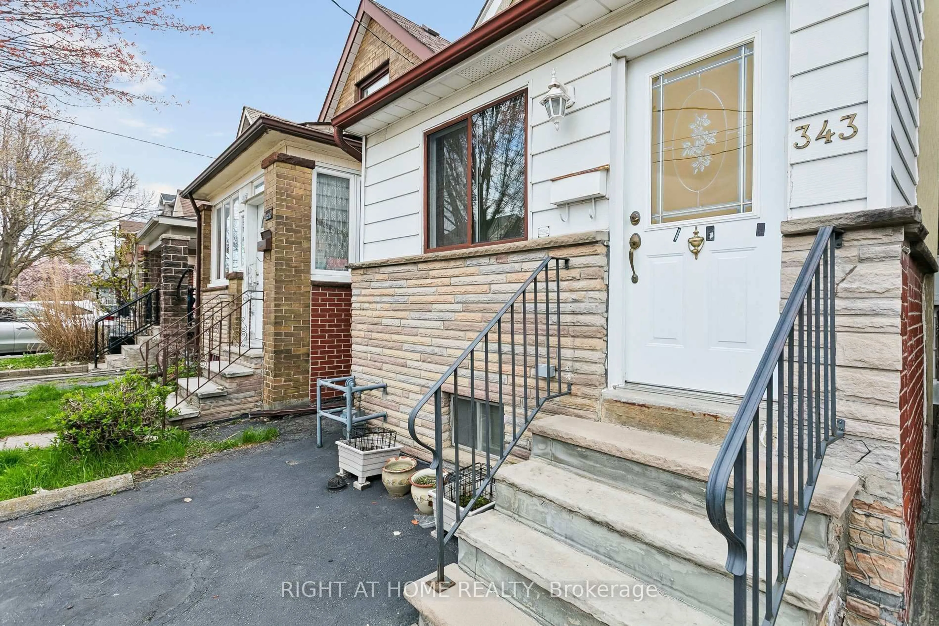 Unknown for 343 Westmoreland Ave, Toronto Ontario M6H 3A6