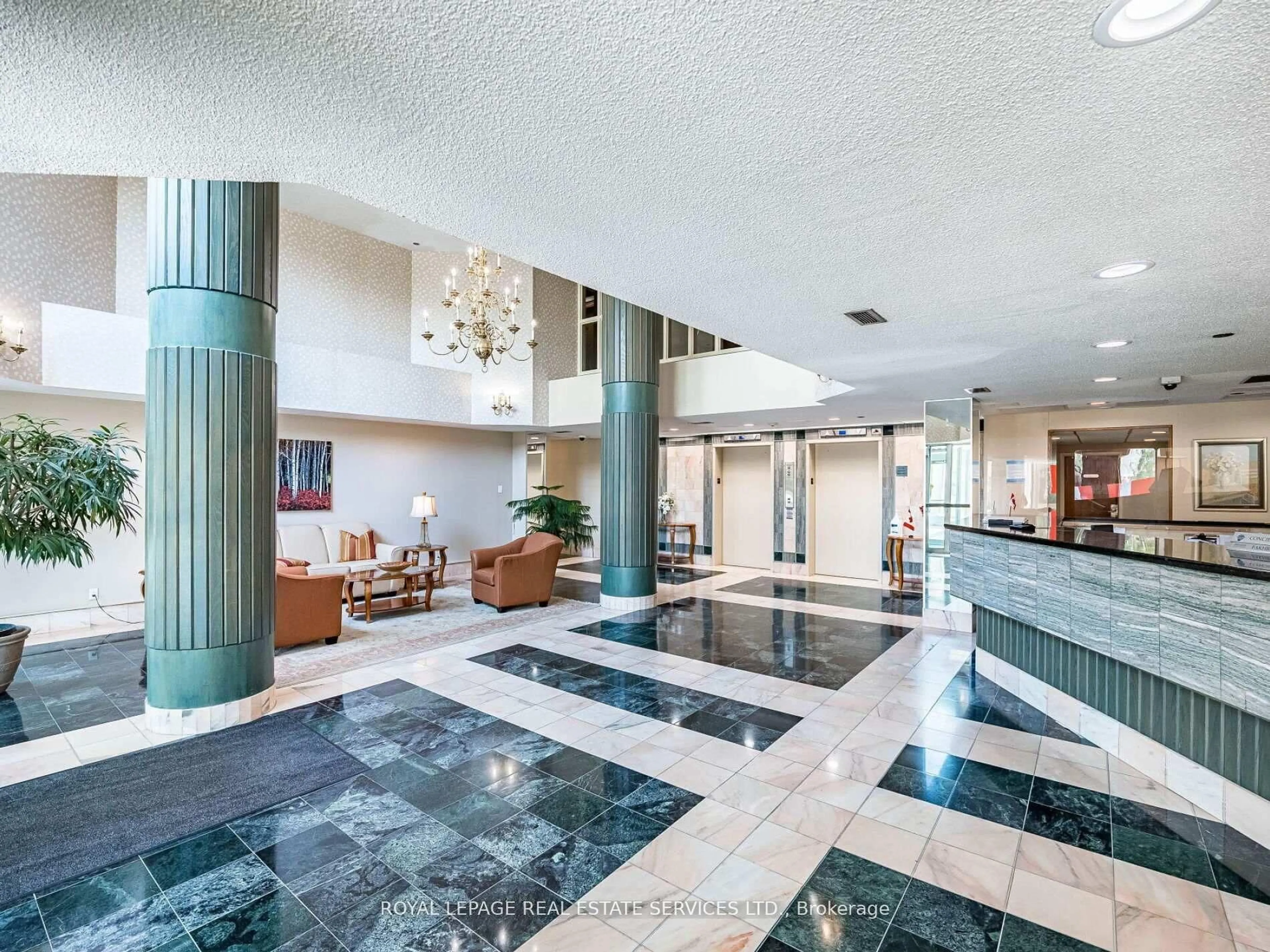 Lobby for 310 Mill St #512, Brampton Ontario L6Y 3B1