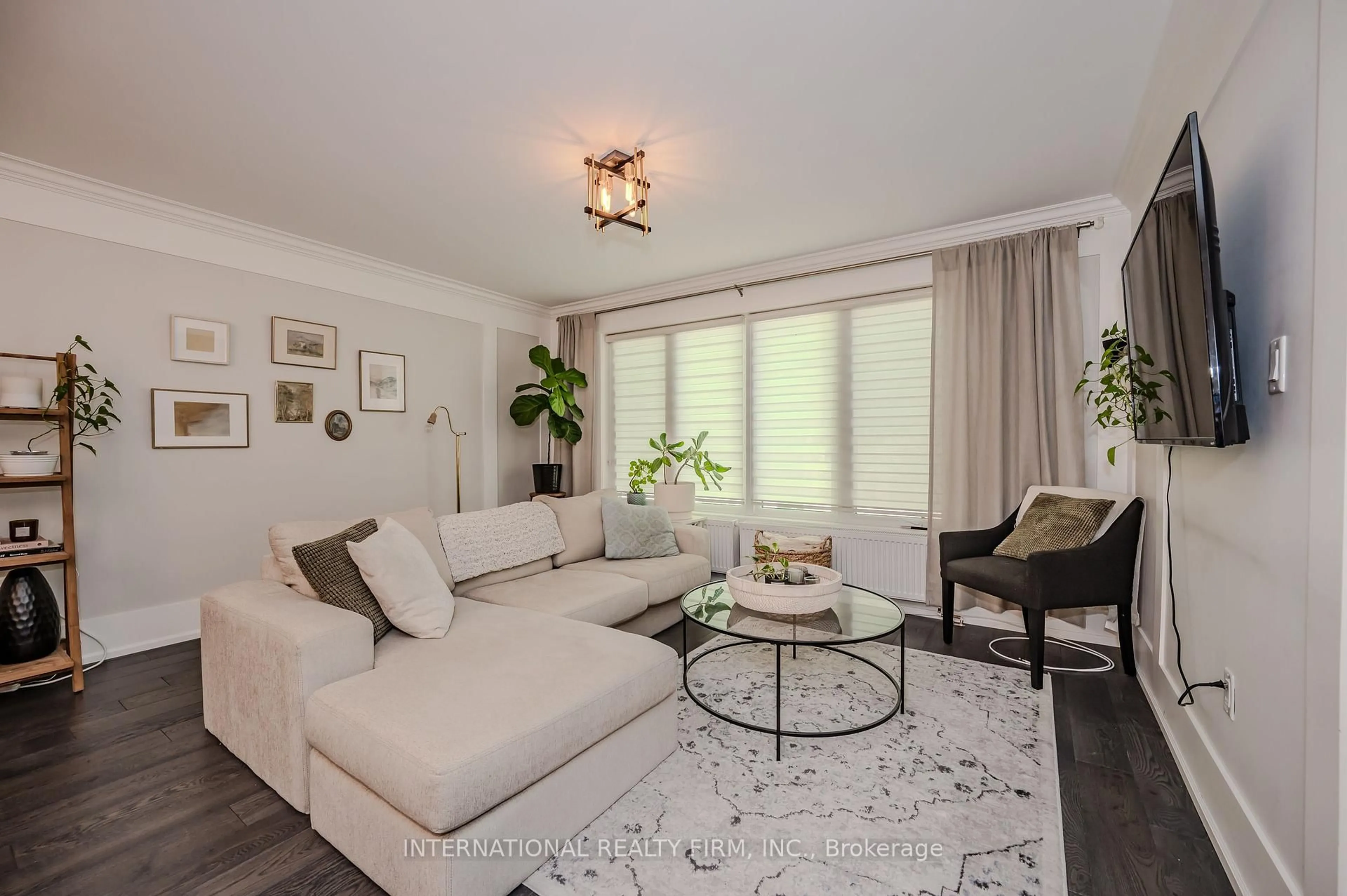 Living room with furniture, unknown for 76 Thirty Fifth St, Toronto Ontario M8W 3K4