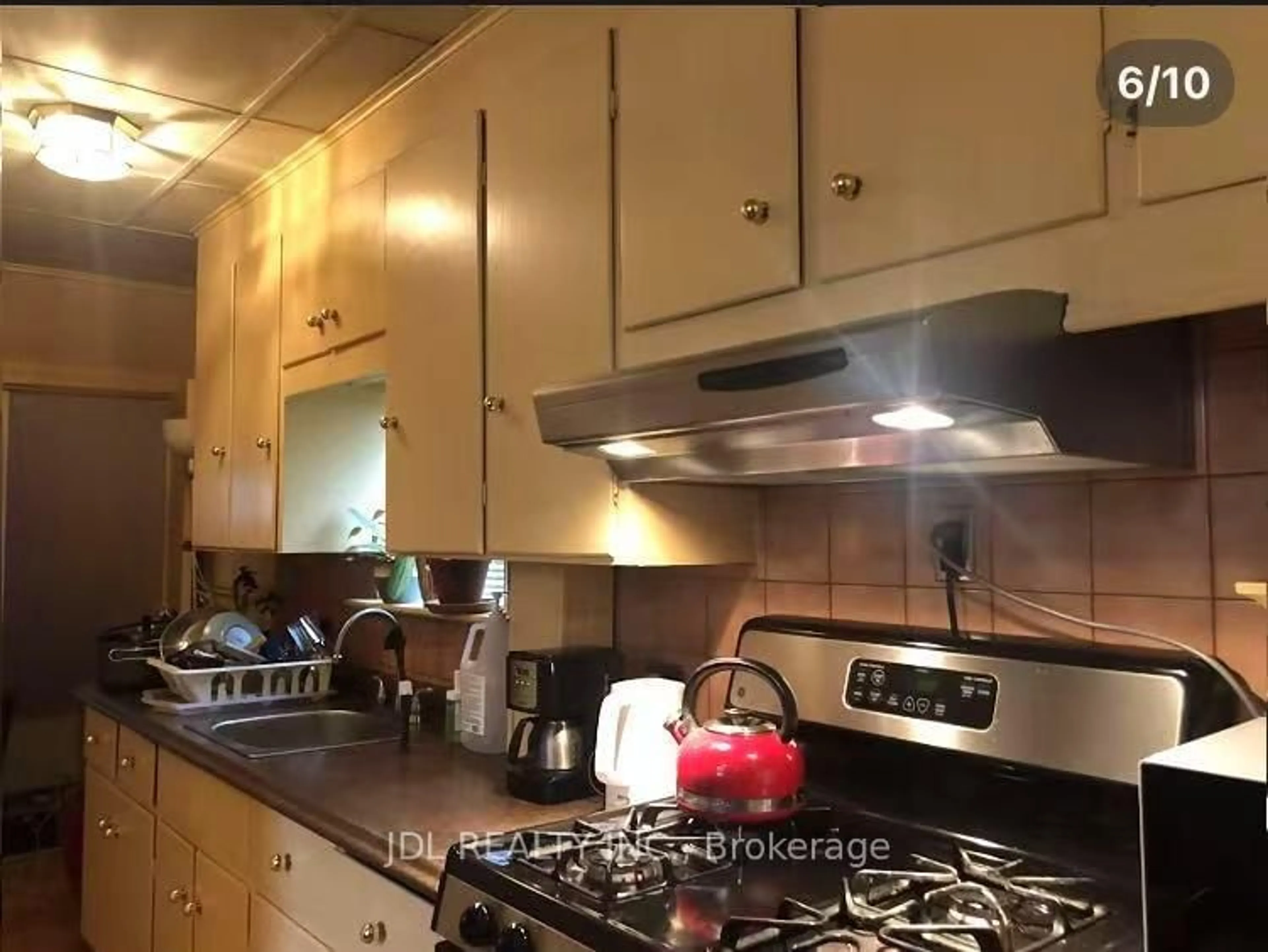 Standard kitchen, unknown for 61 Guestville Ave, Toronto Ontario M6N 4N4