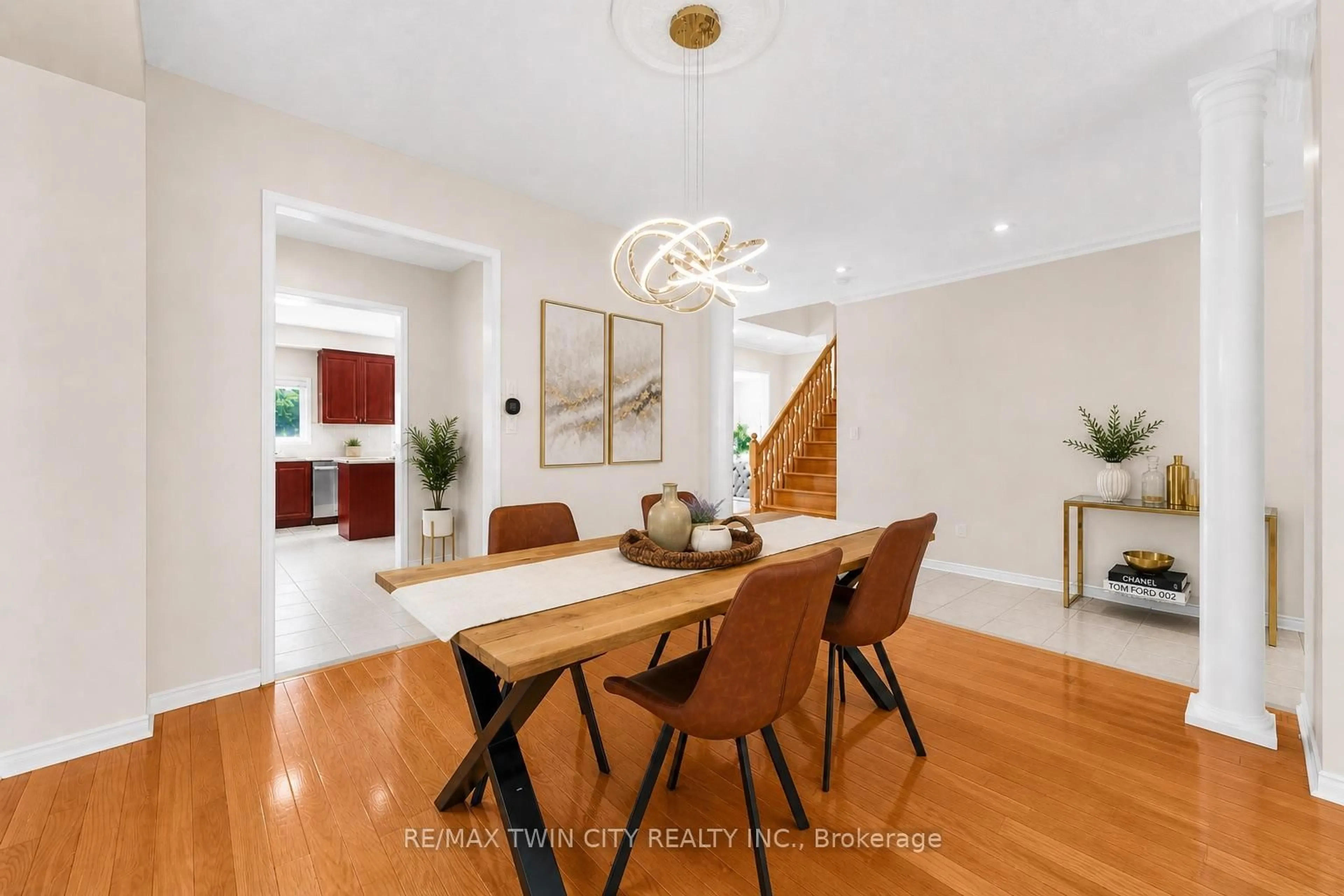 Dining room, wood/laminate floor for 6 Canarygrass Dr, Brampton Ontario L6R 3C4