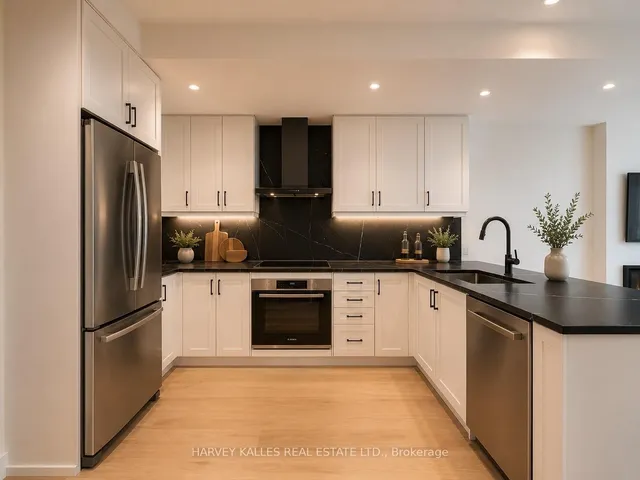 3 Innes Ave, Toronto 5